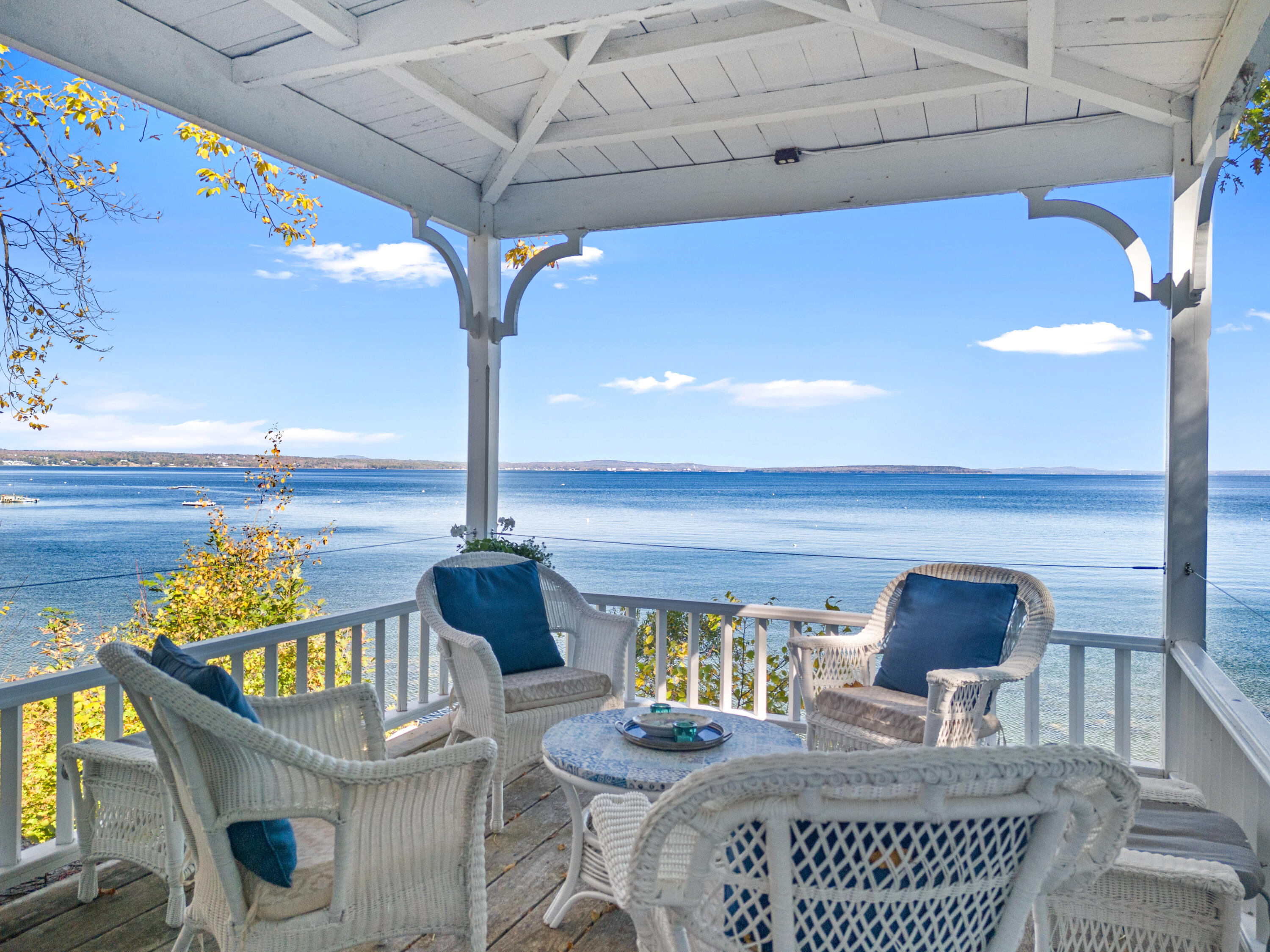 2 Bayview Park