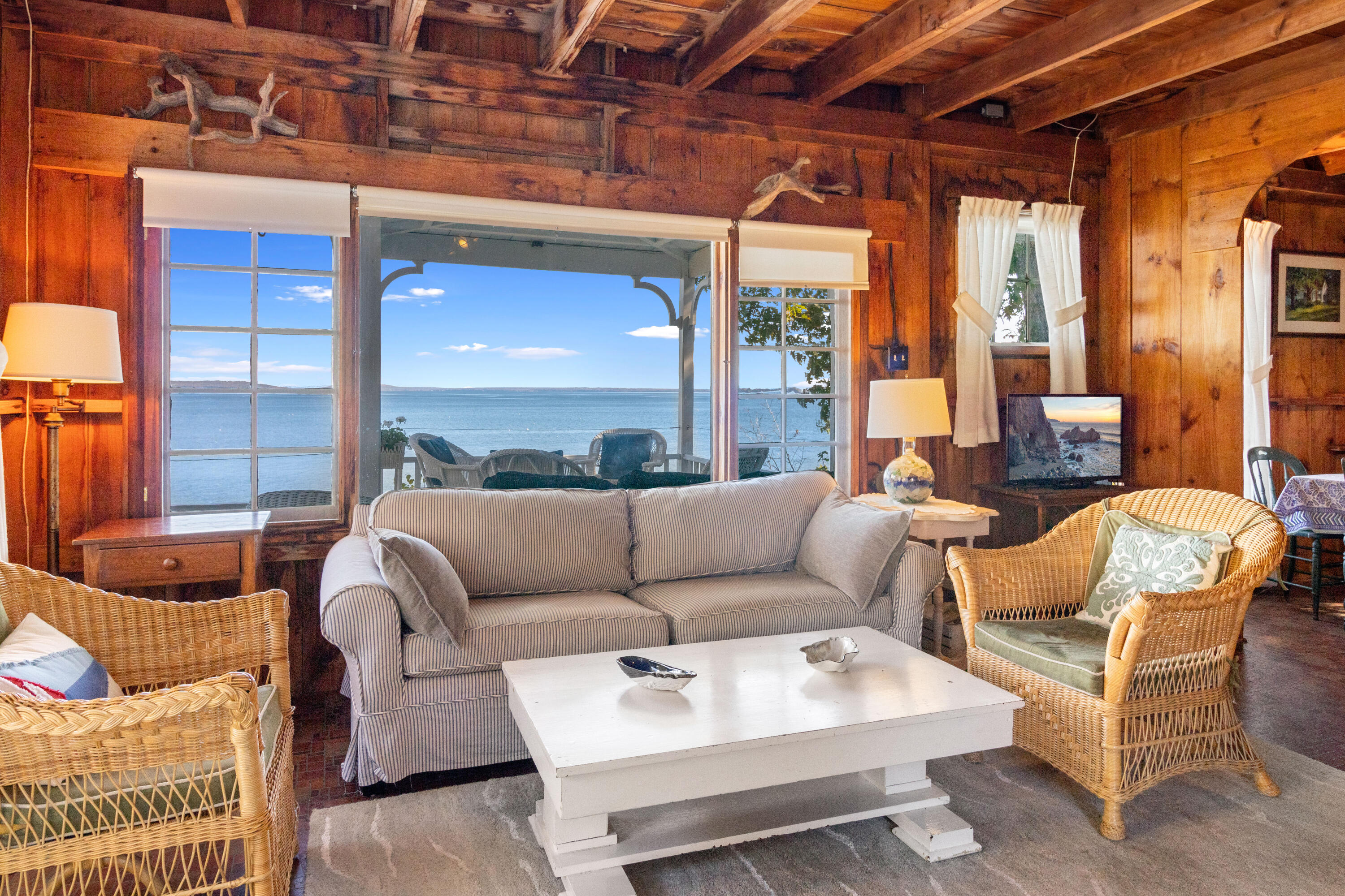 2 Bayview Park
