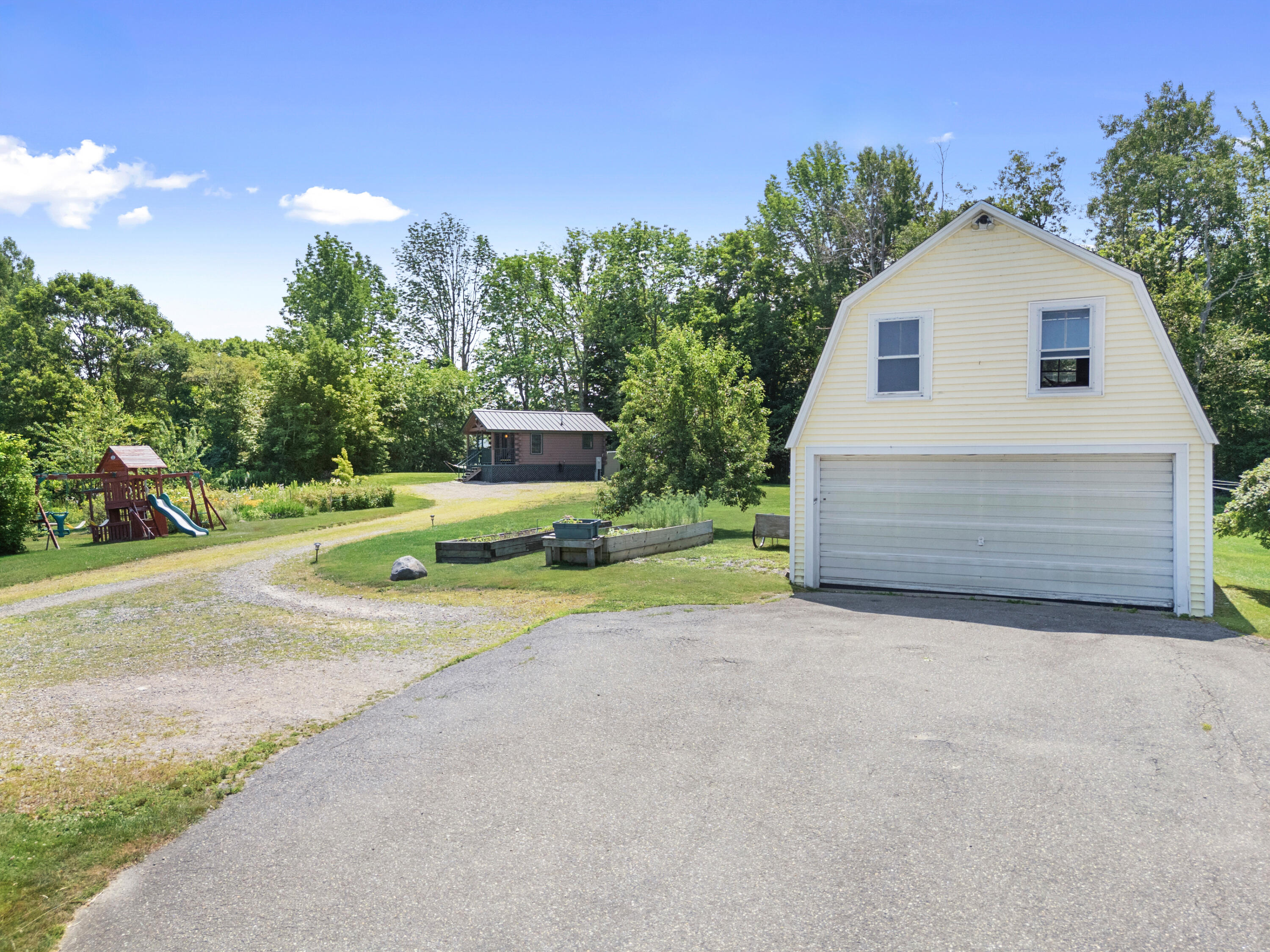 18 Beach Road