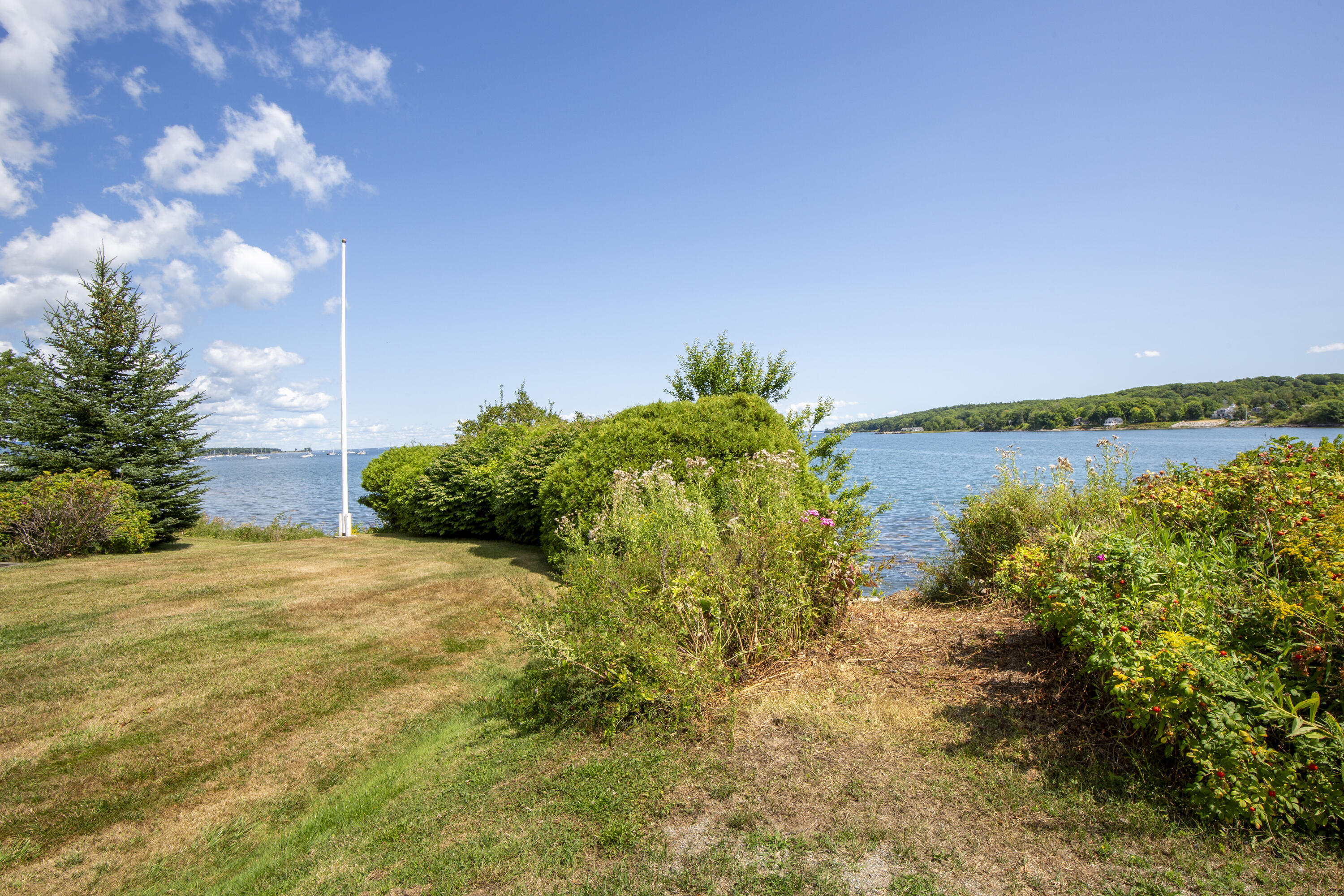 60 Harbour Hill Drive