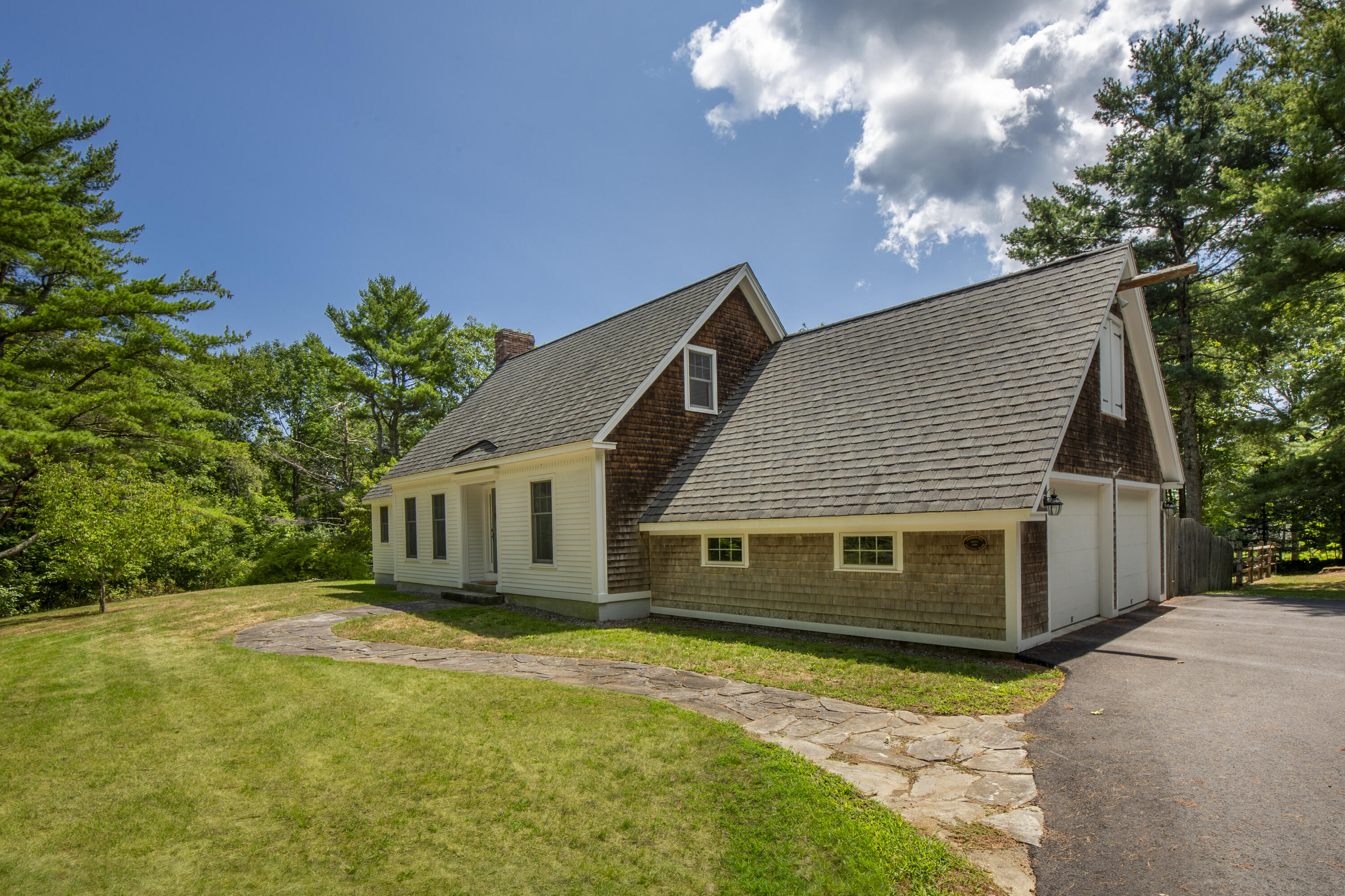 60 Harbour Hill Drive