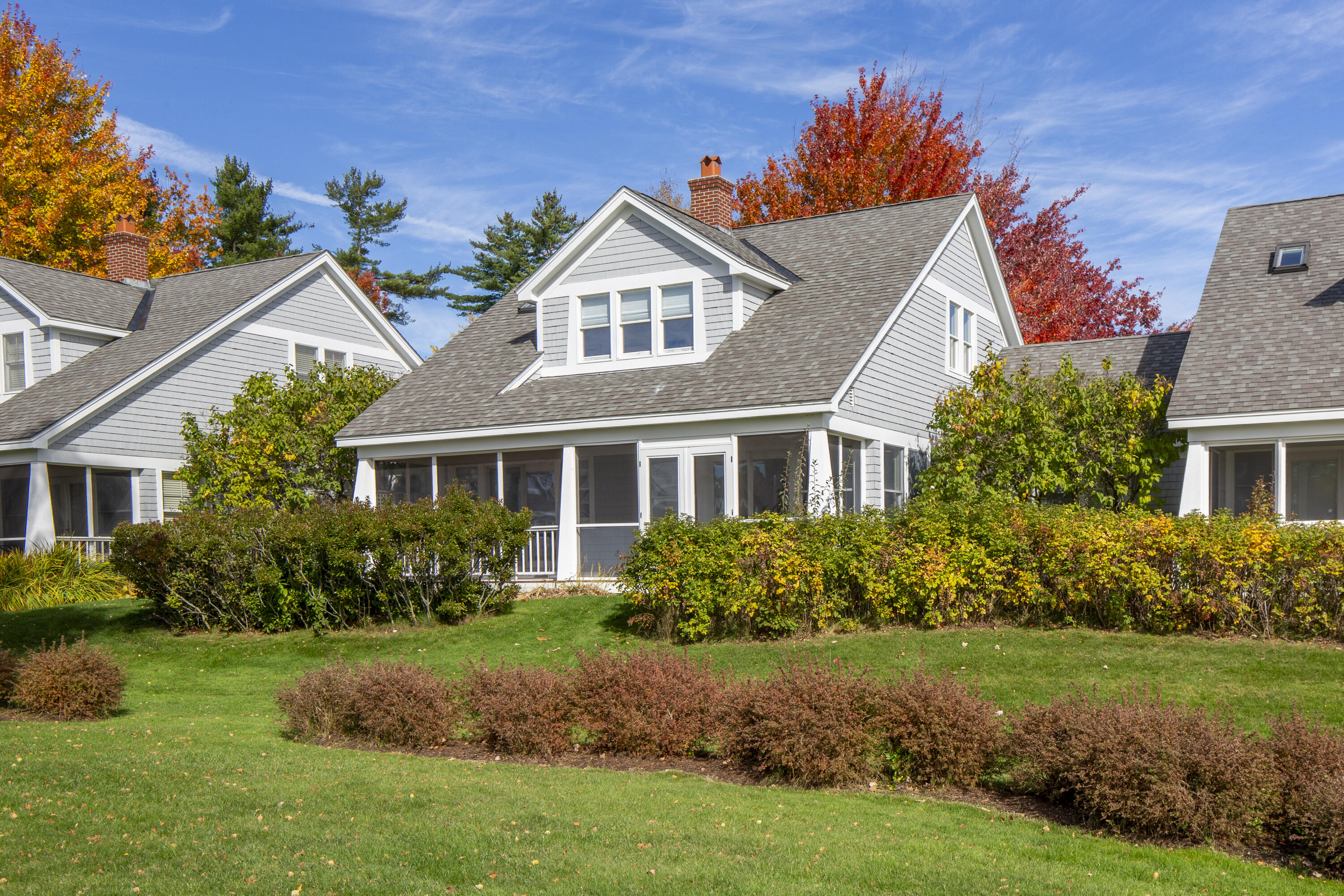 54 Village Way 54