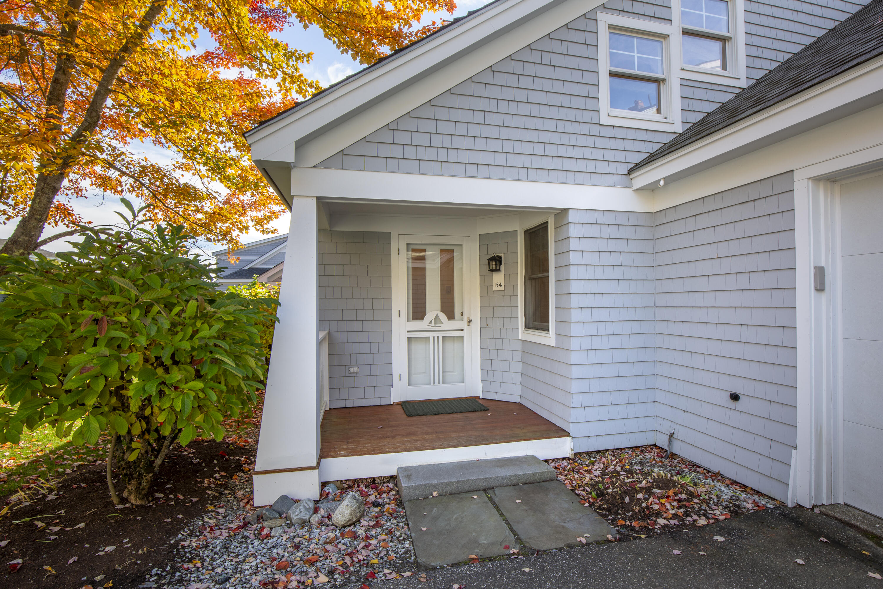 54 Village Way 54