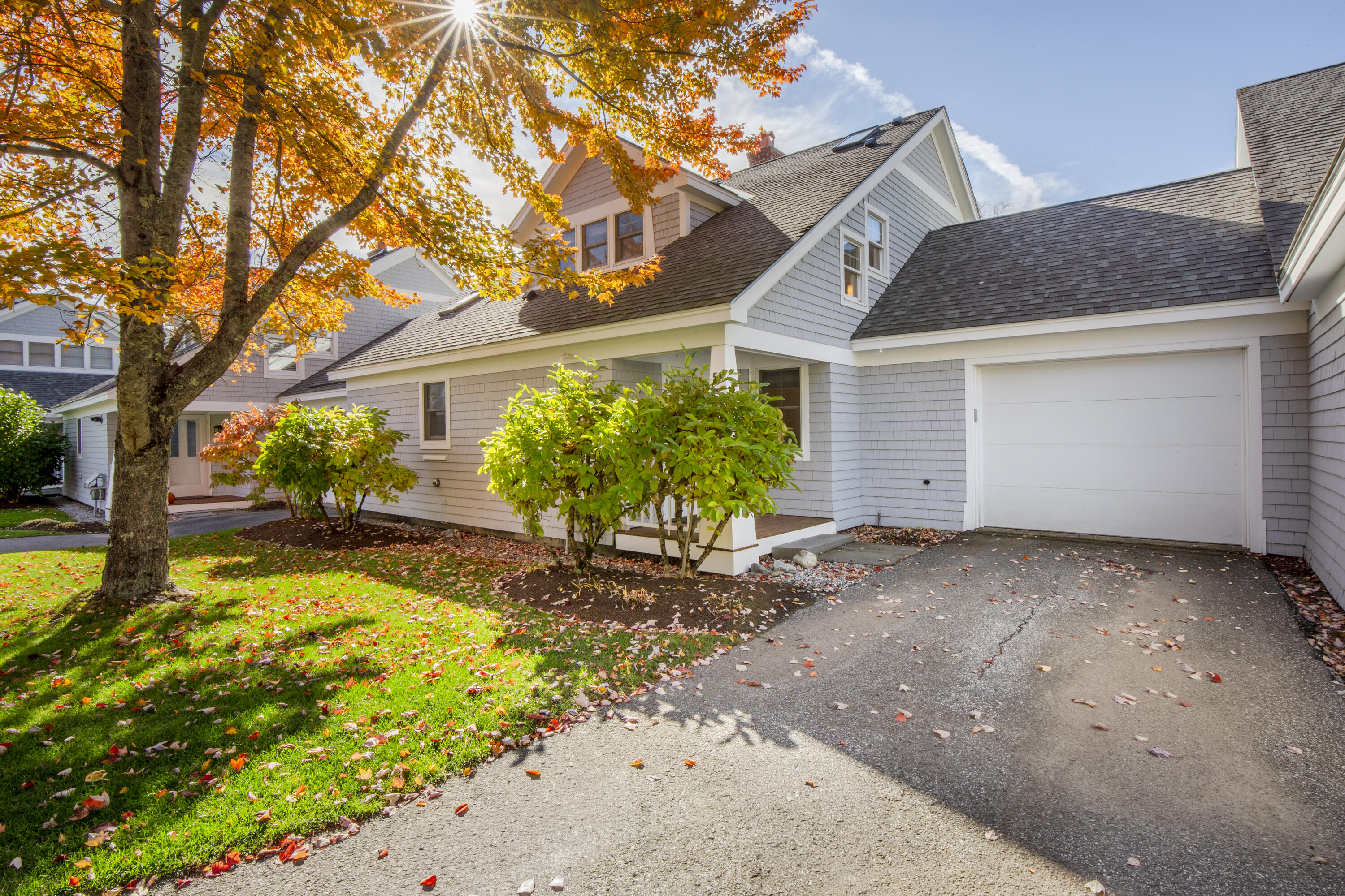 54 Village Way 54