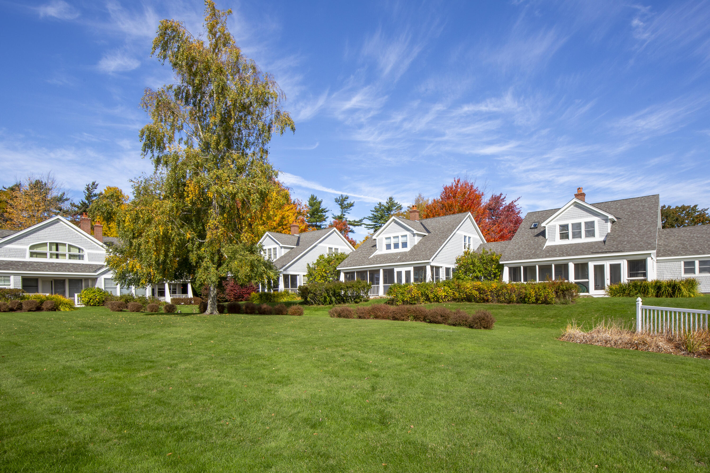 54 Village Way 54