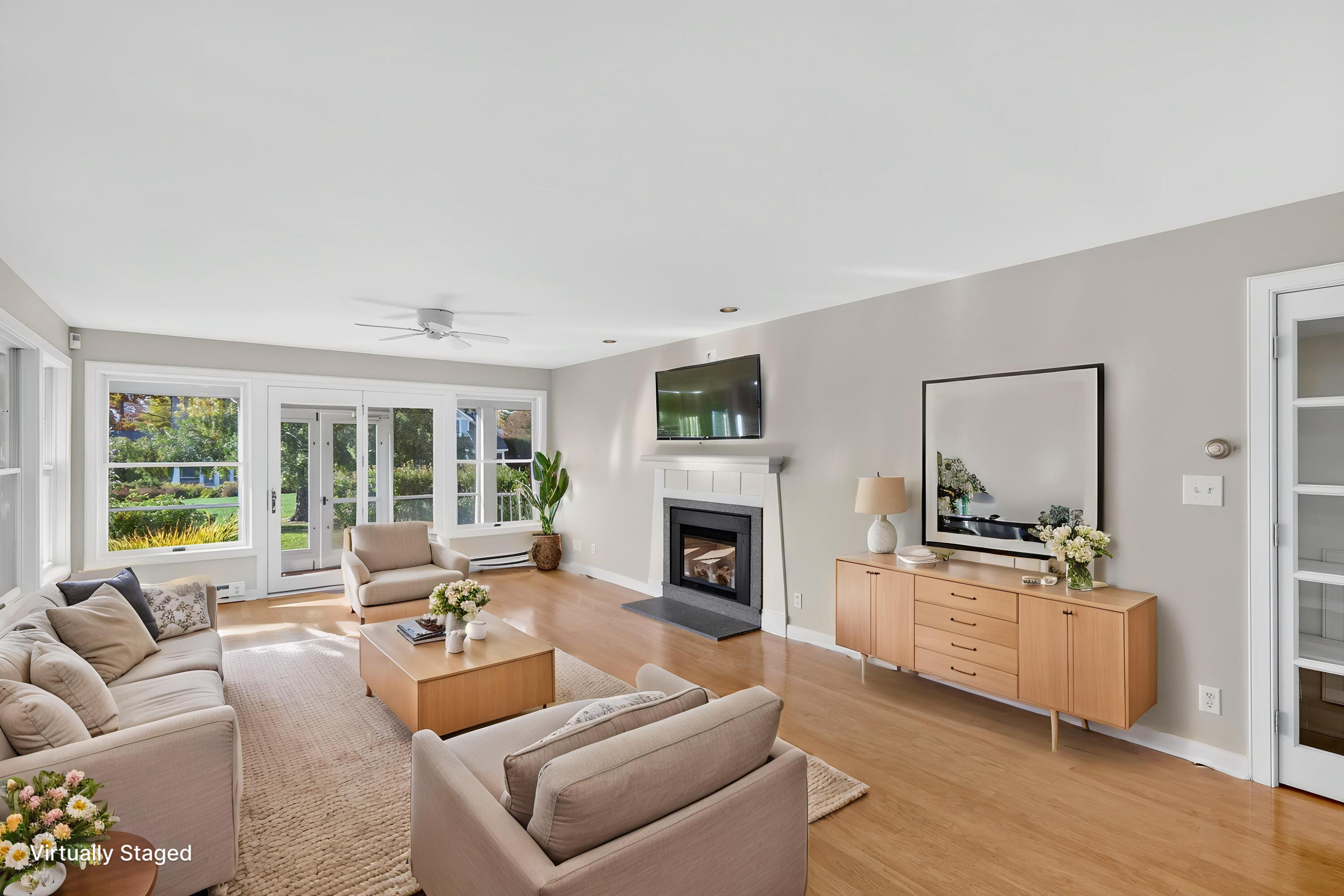 54 Village Way 54