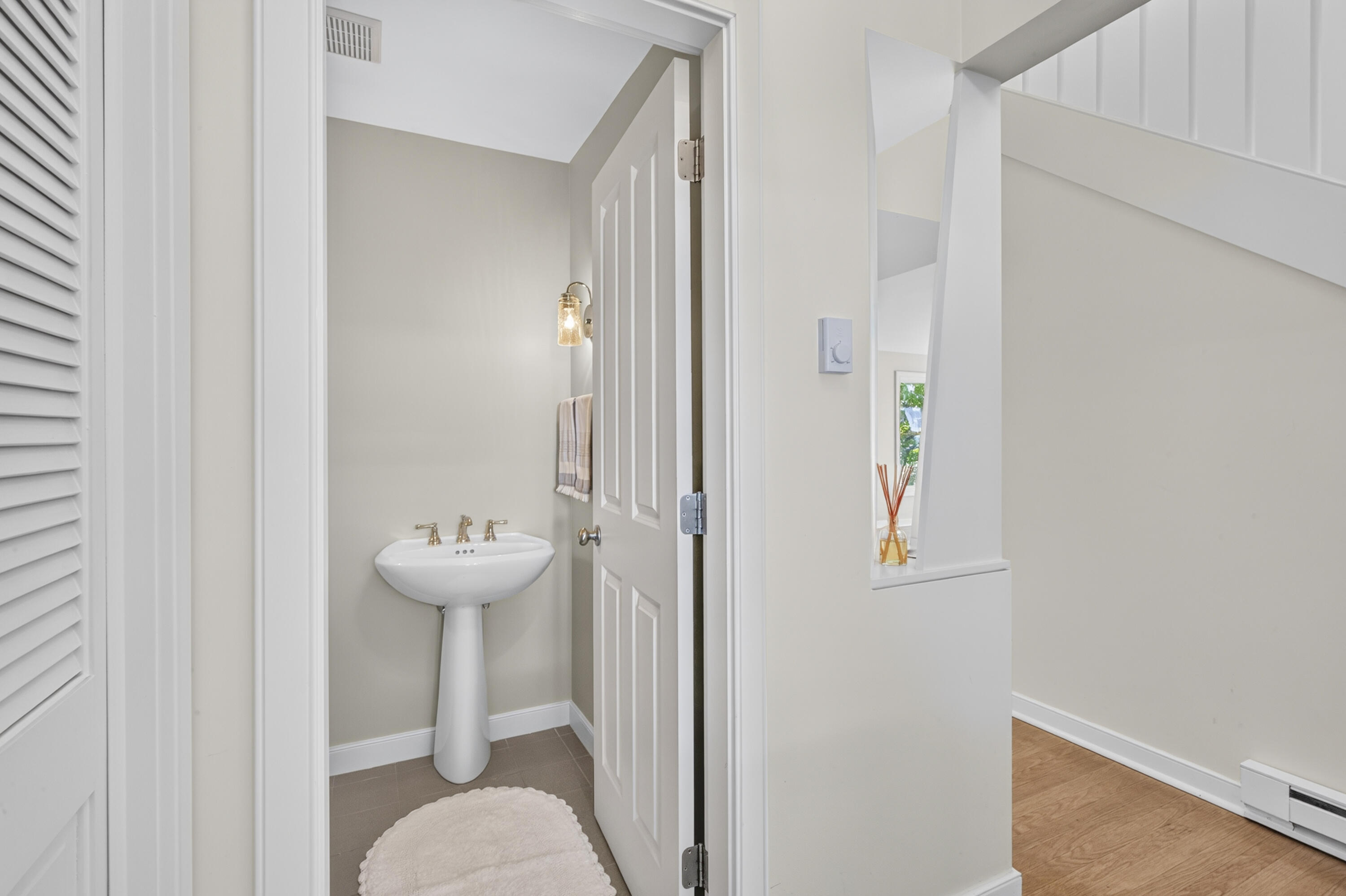54 Village Way 54