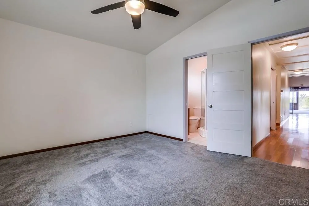 2702 Wyandotte