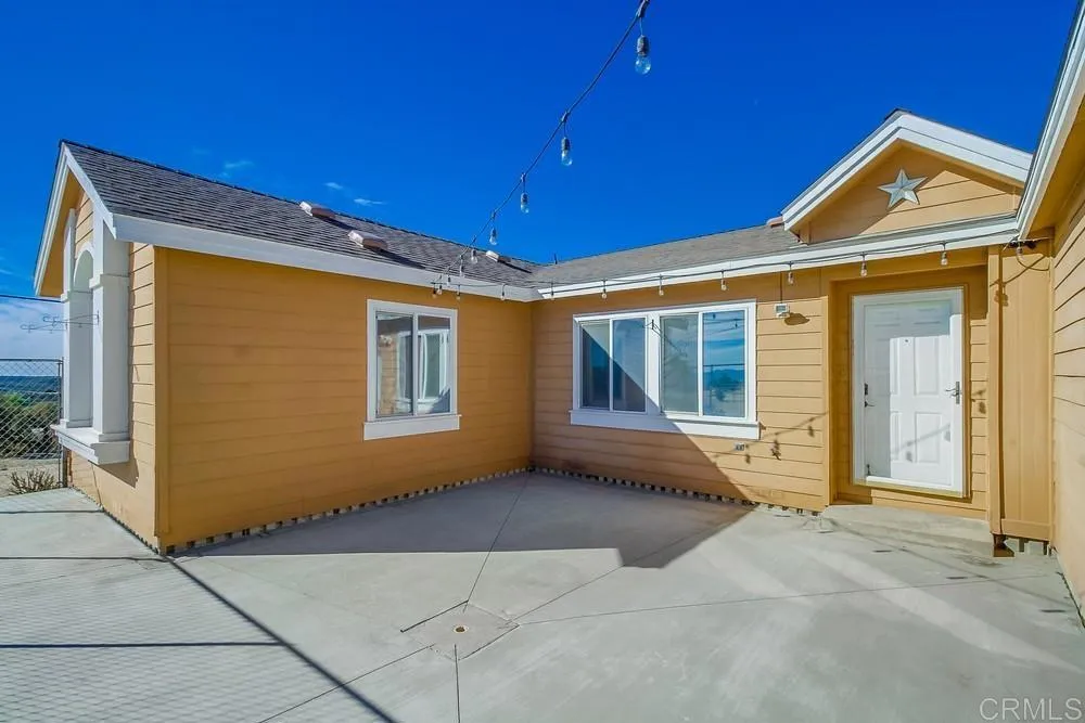 2273 Tierra Heights Road