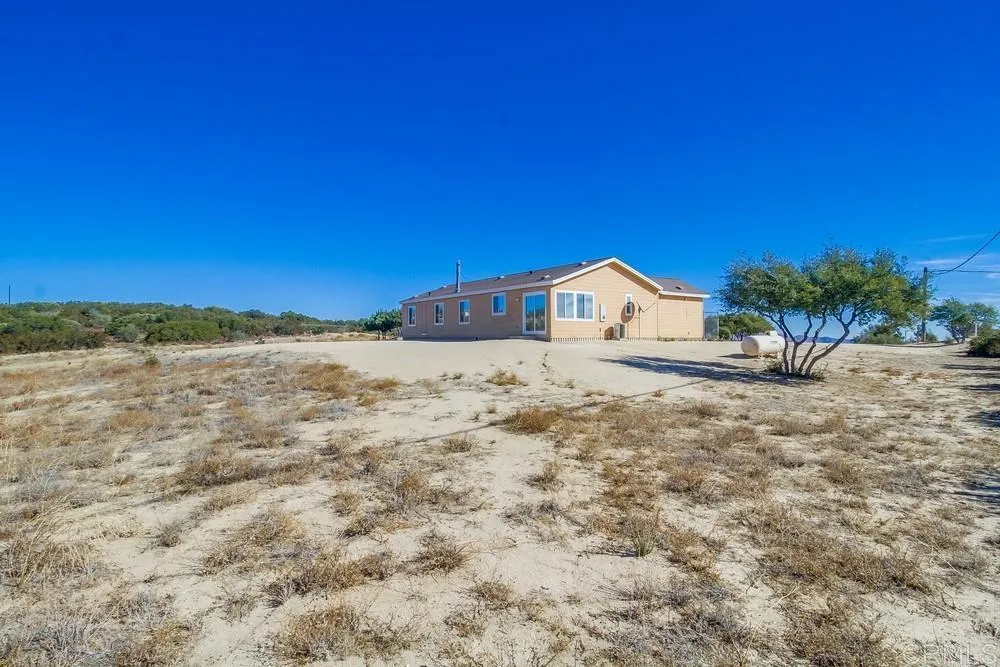 2273 Tierra Heights Road