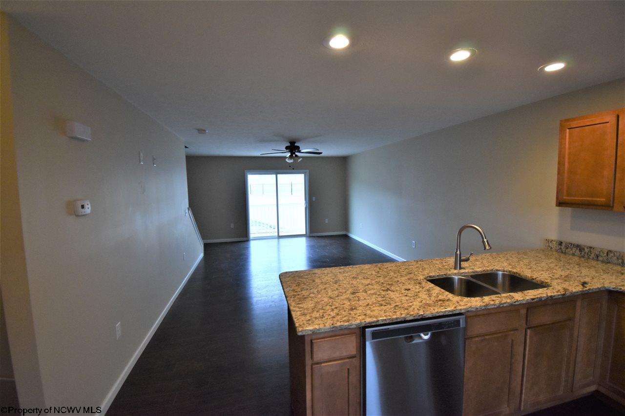305 Marlowe Circle # 305