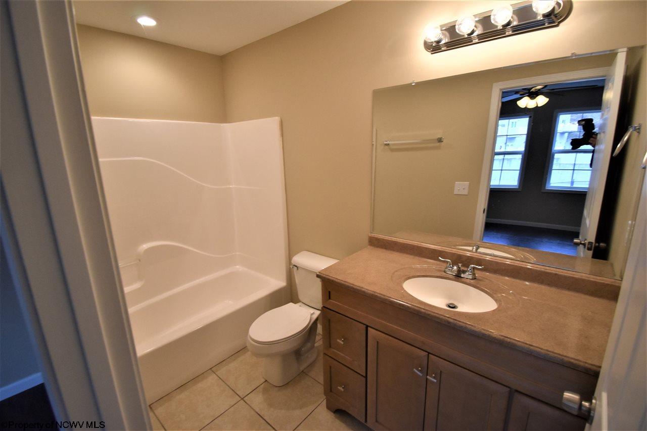 305 Marlowe Circle # 305