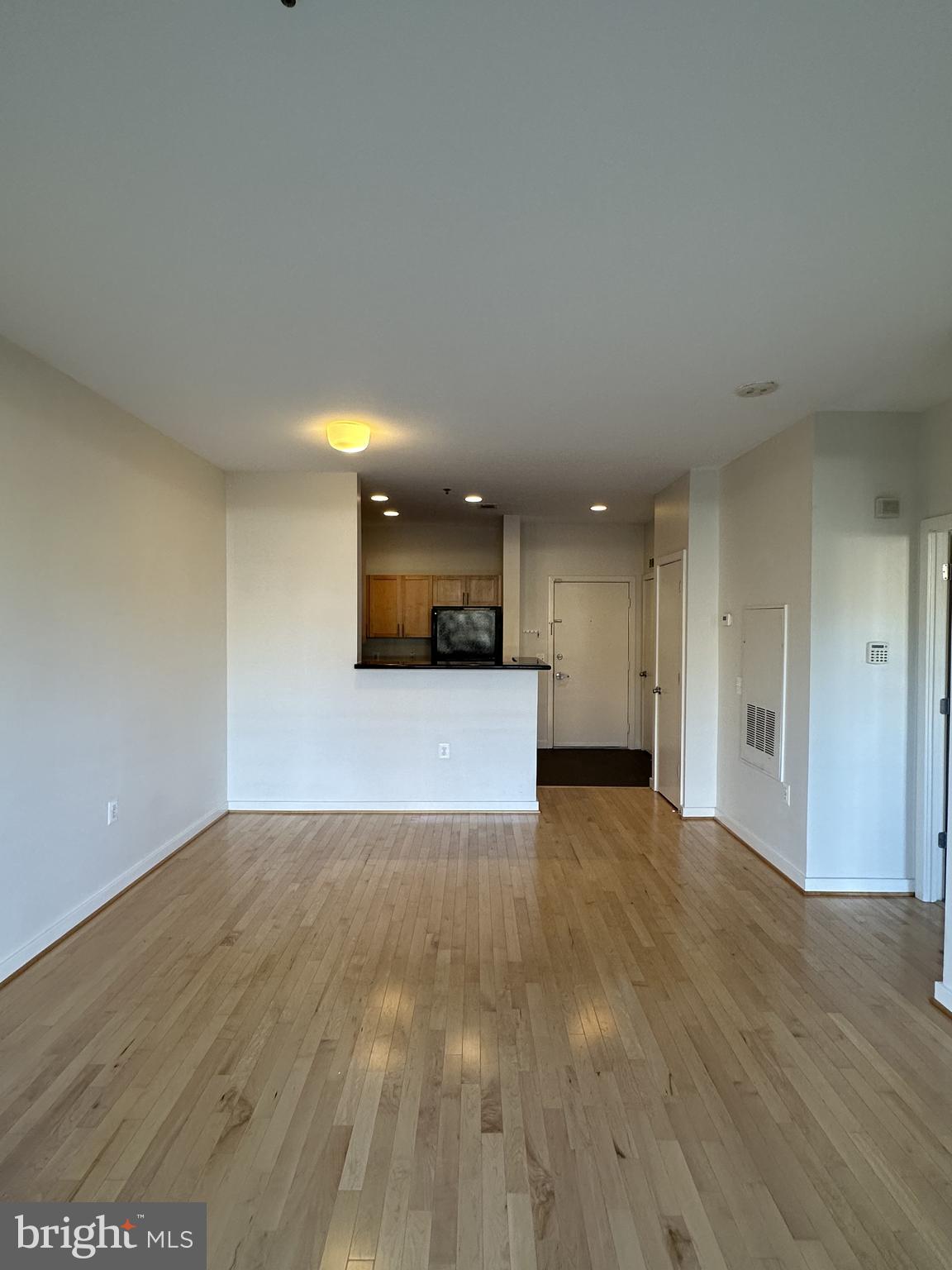 3883 CONNECTICUT AVENUE NW 110