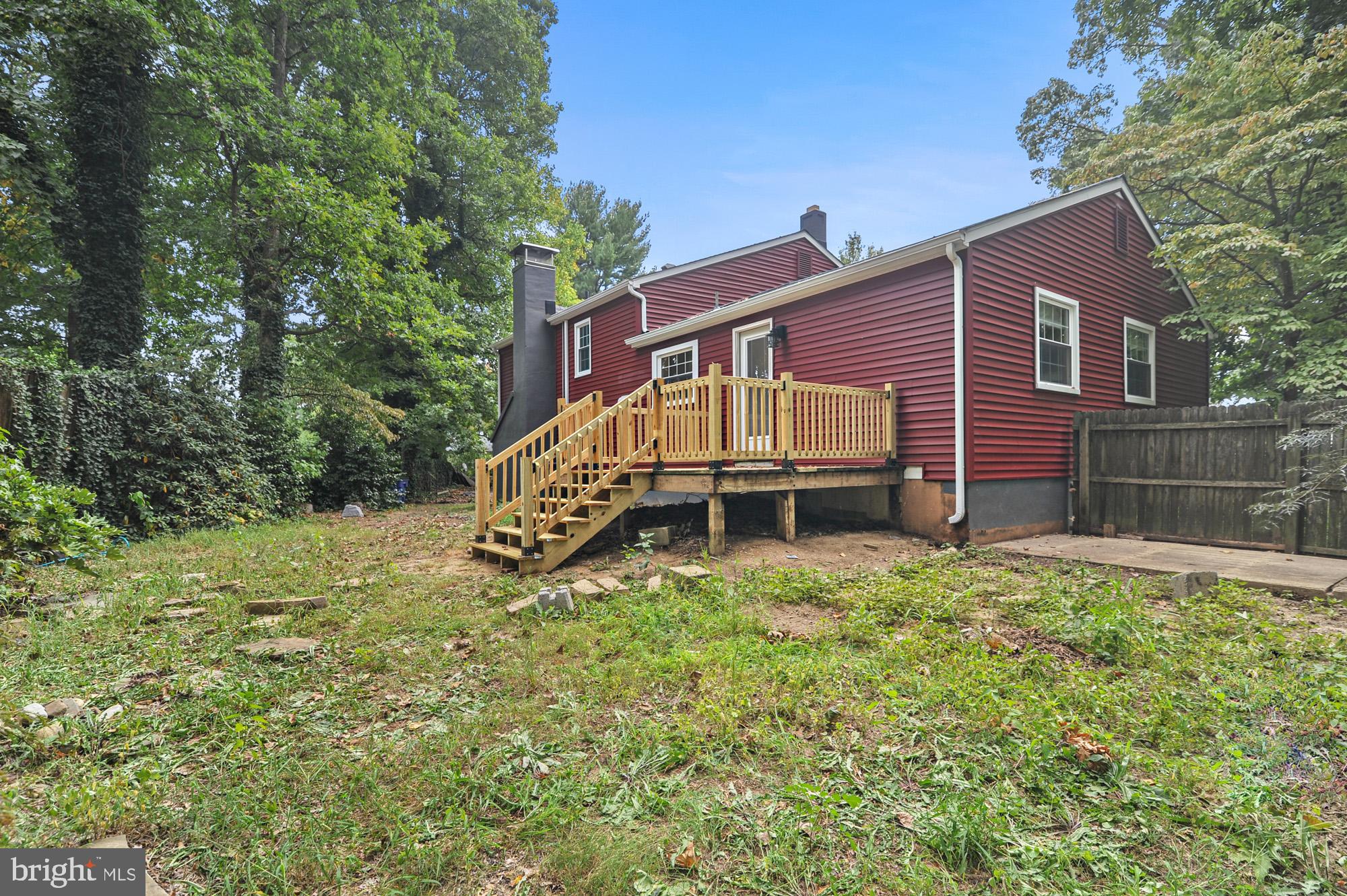 115 SHERIDAN LANE