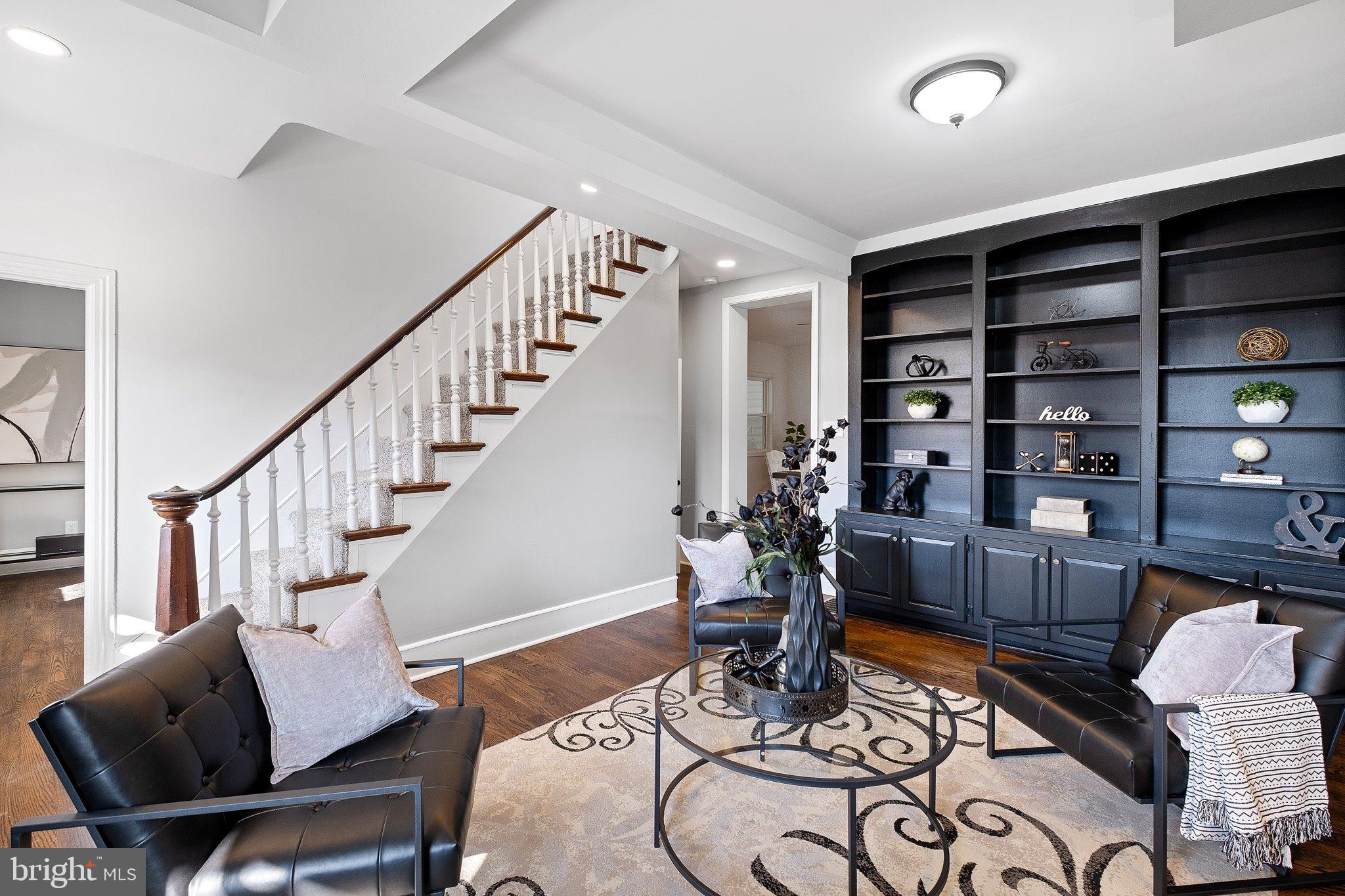 2425 W 16TH STREET