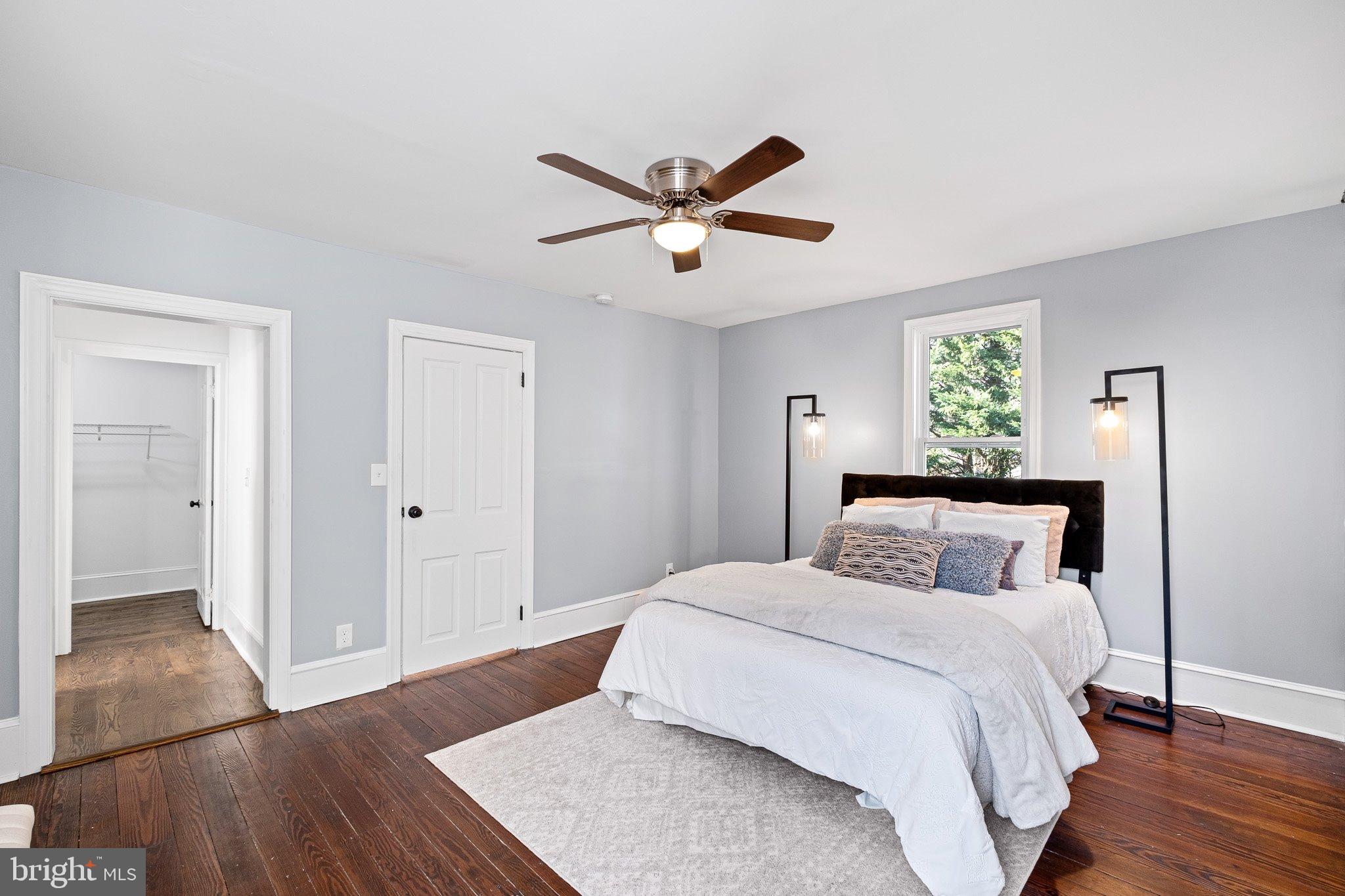 2425 W 16TH STREET