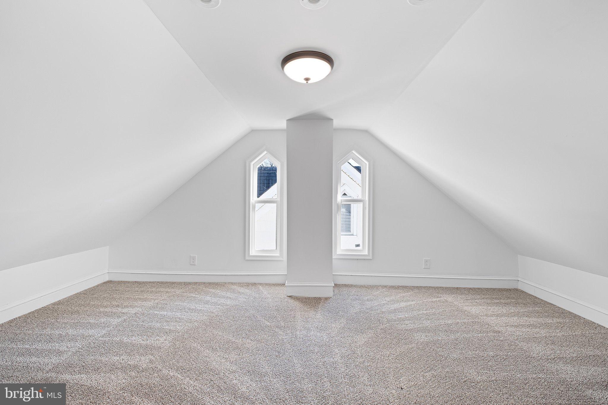 2425 W 16TH STREET
