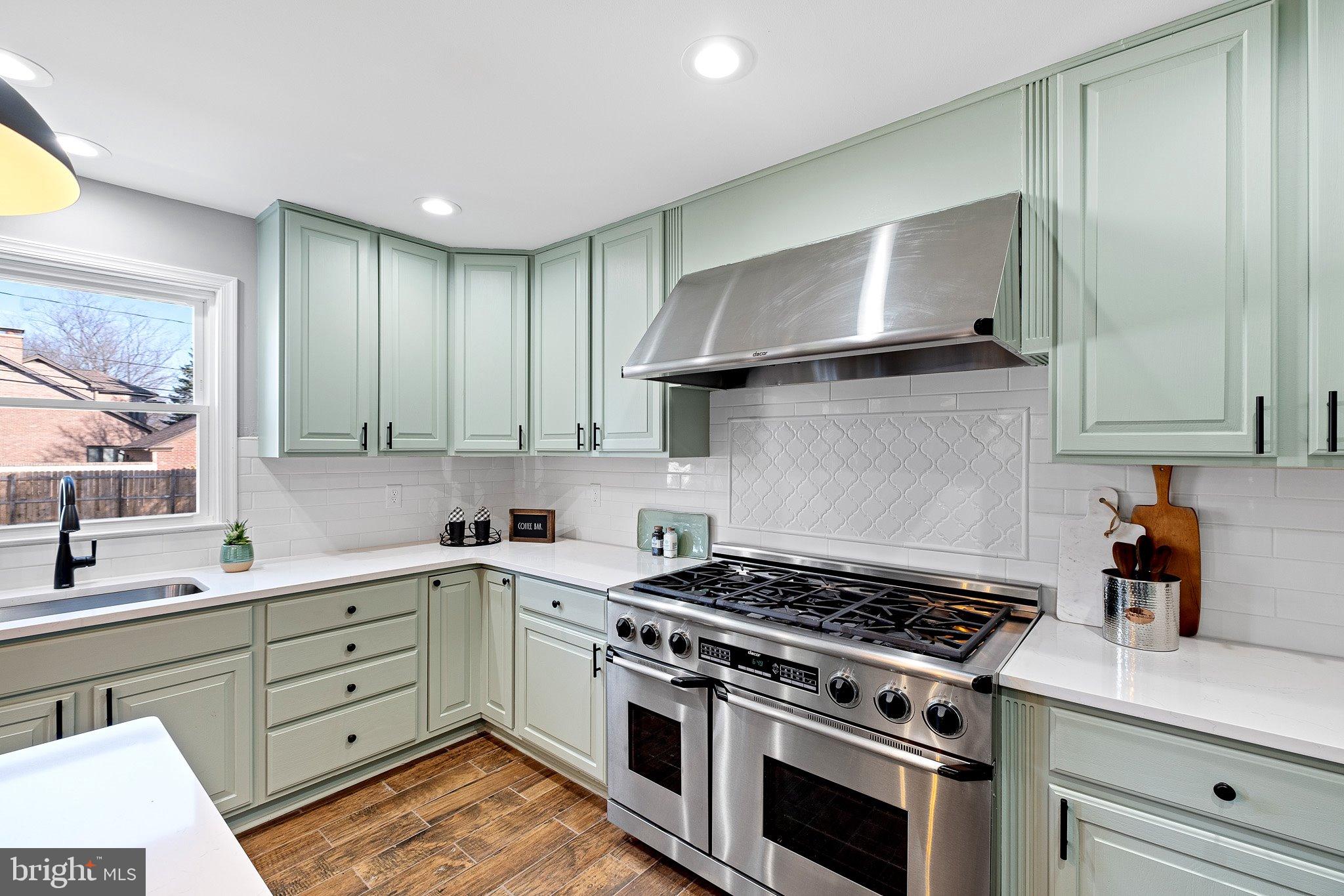 2425 W 16TH STREET