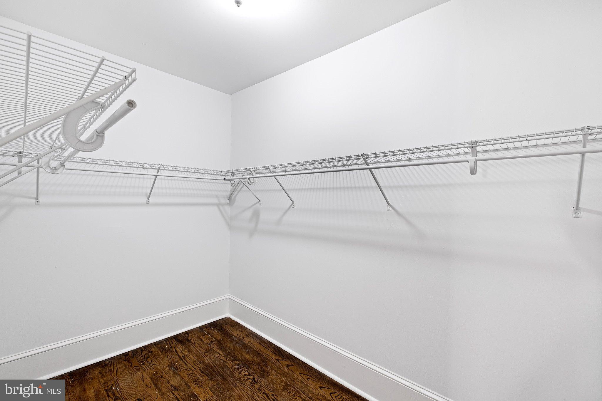 2425 W 16TH STREET