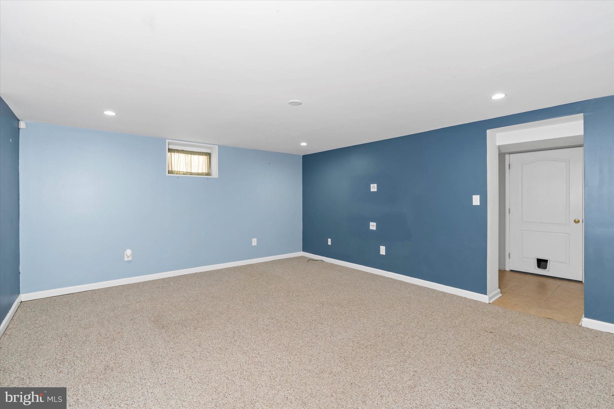 1609 W 10TH STREET