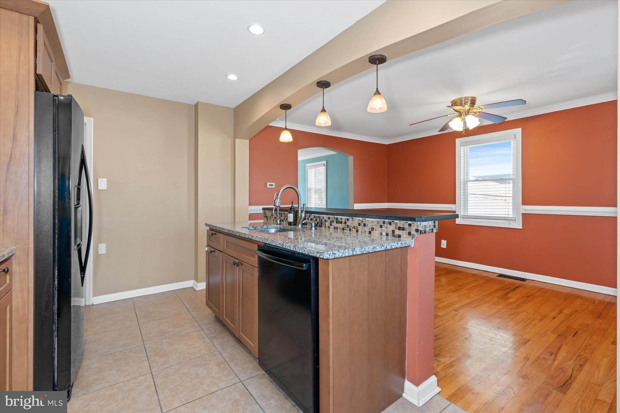 1609 W 10TH STREET