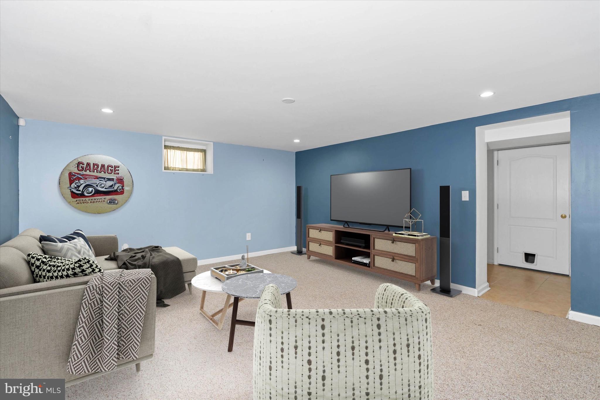 1609 W 10TH STREET