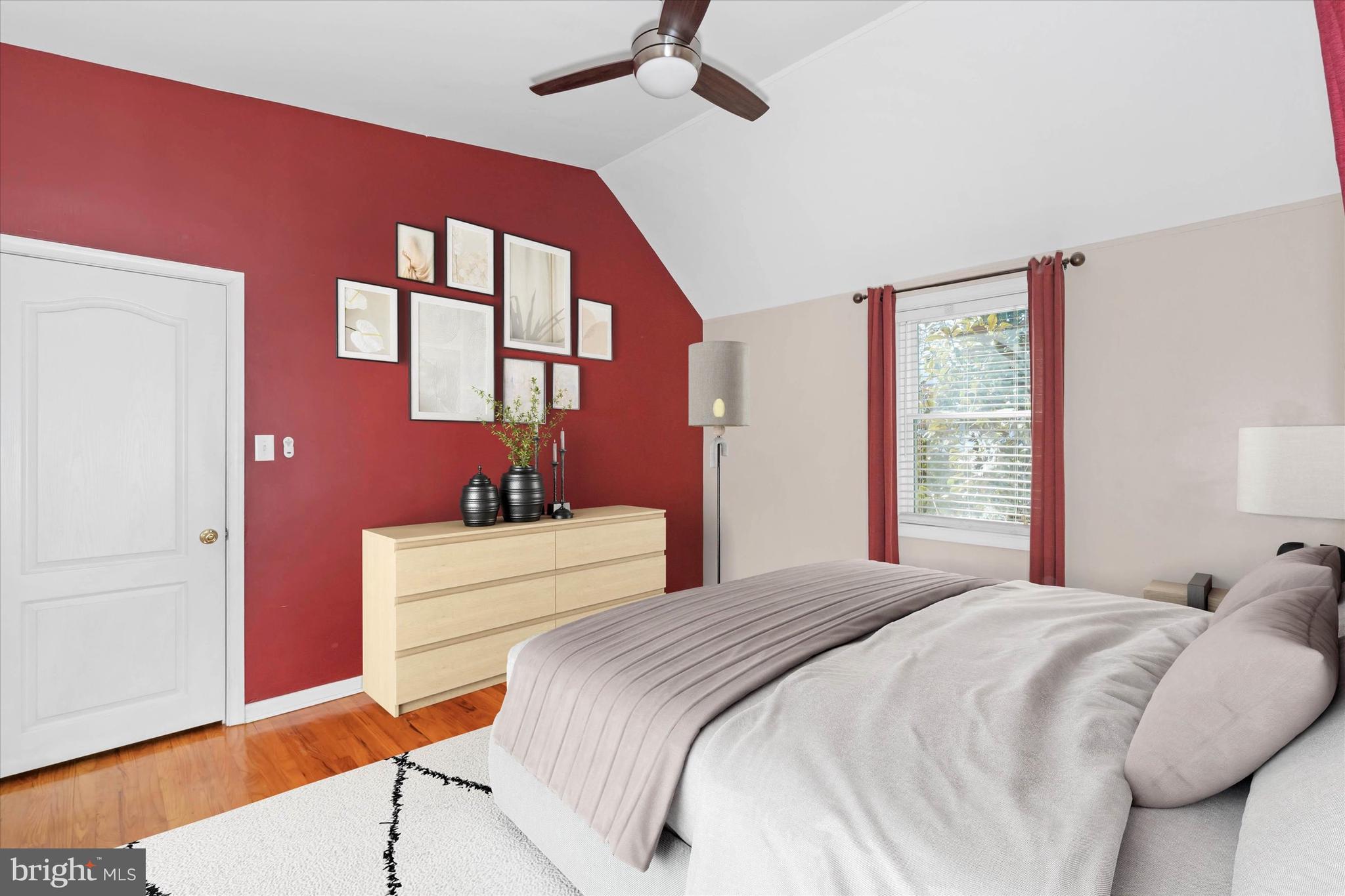 1609 W 10TH STREET