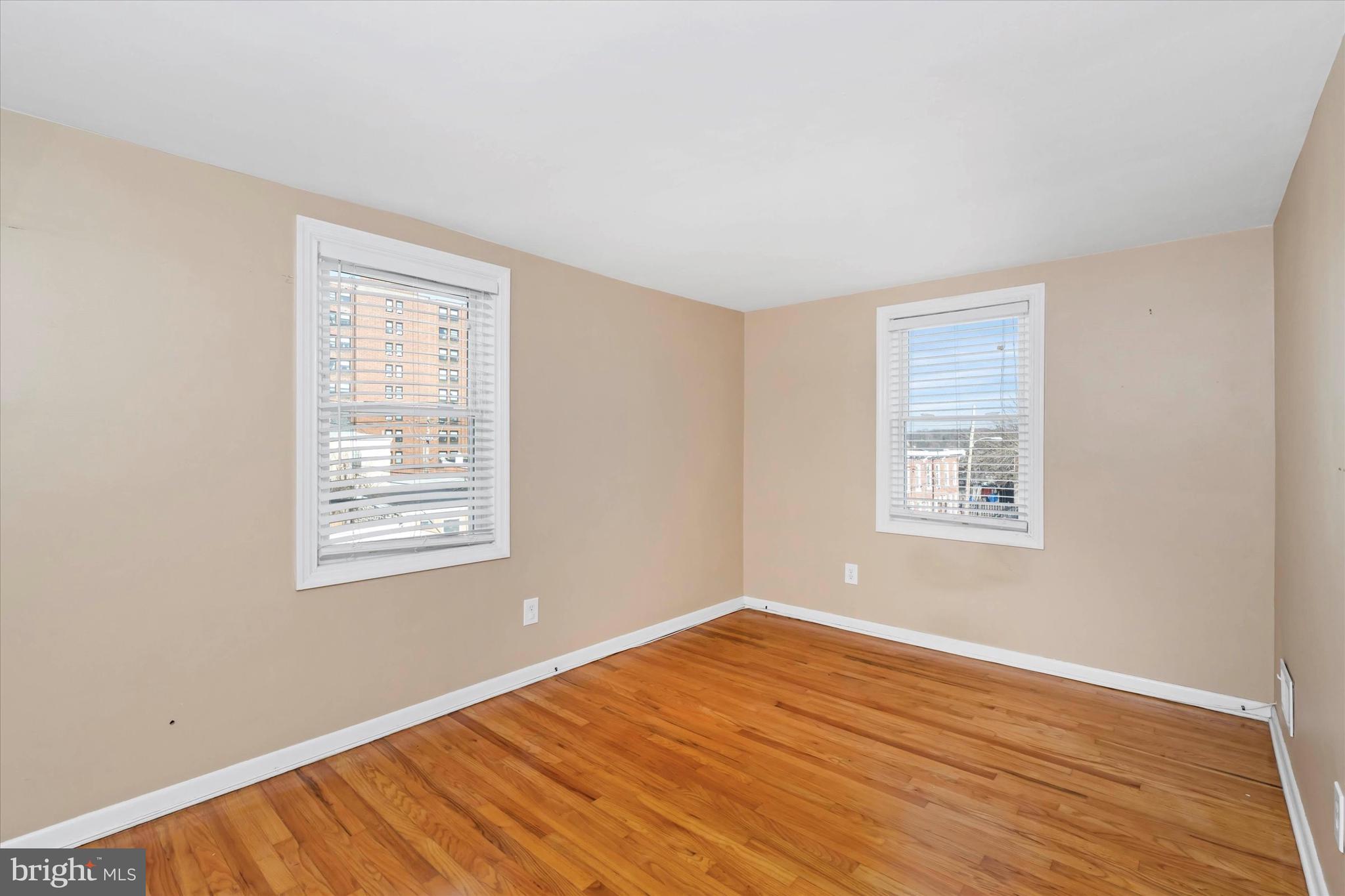 1609 W 10TH STREET