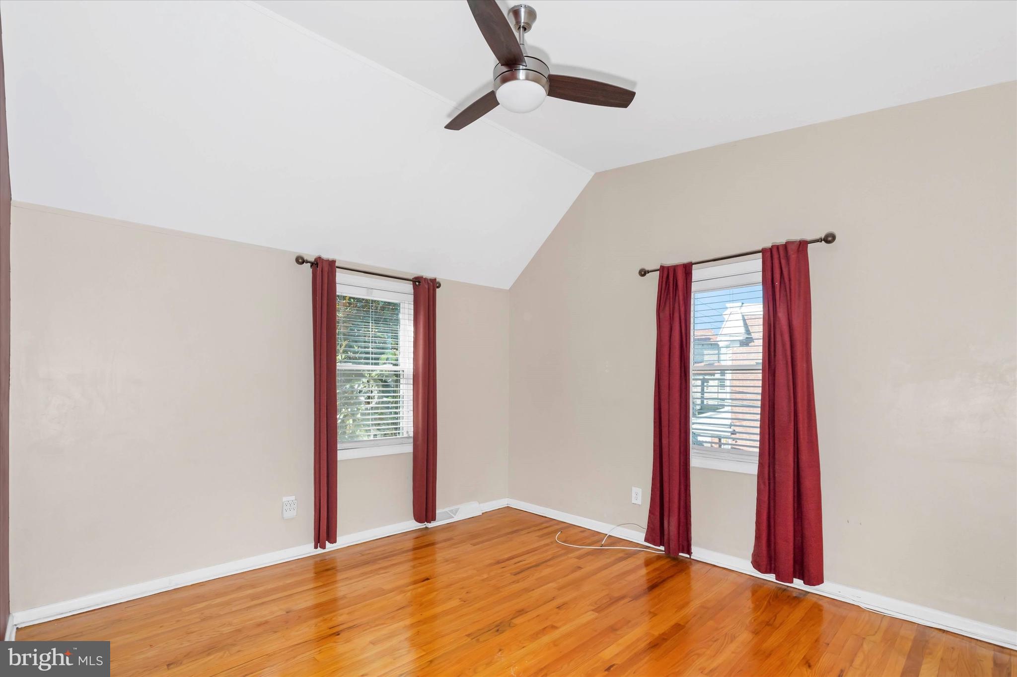 1609 W 10TH STREET