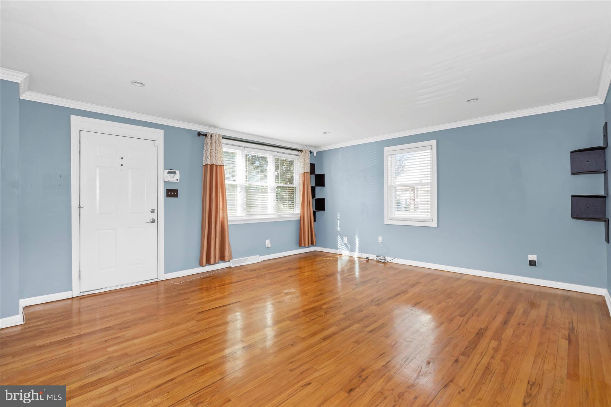 1609 W 10TH STREET