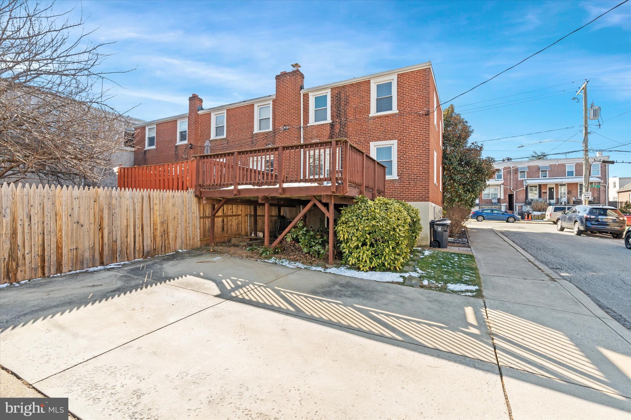 1609 W 10TH STREET
