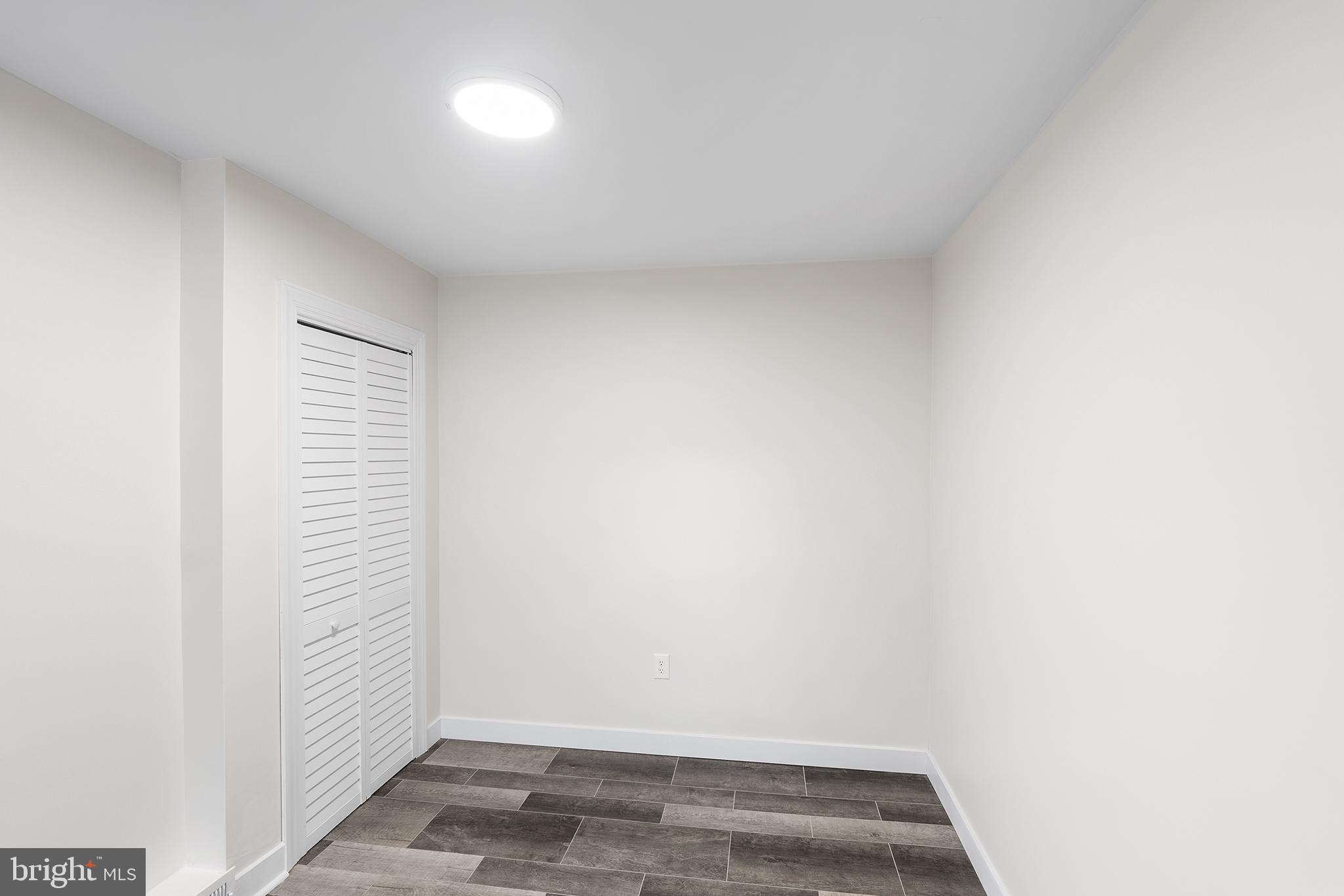 1618 W 10TH STREET