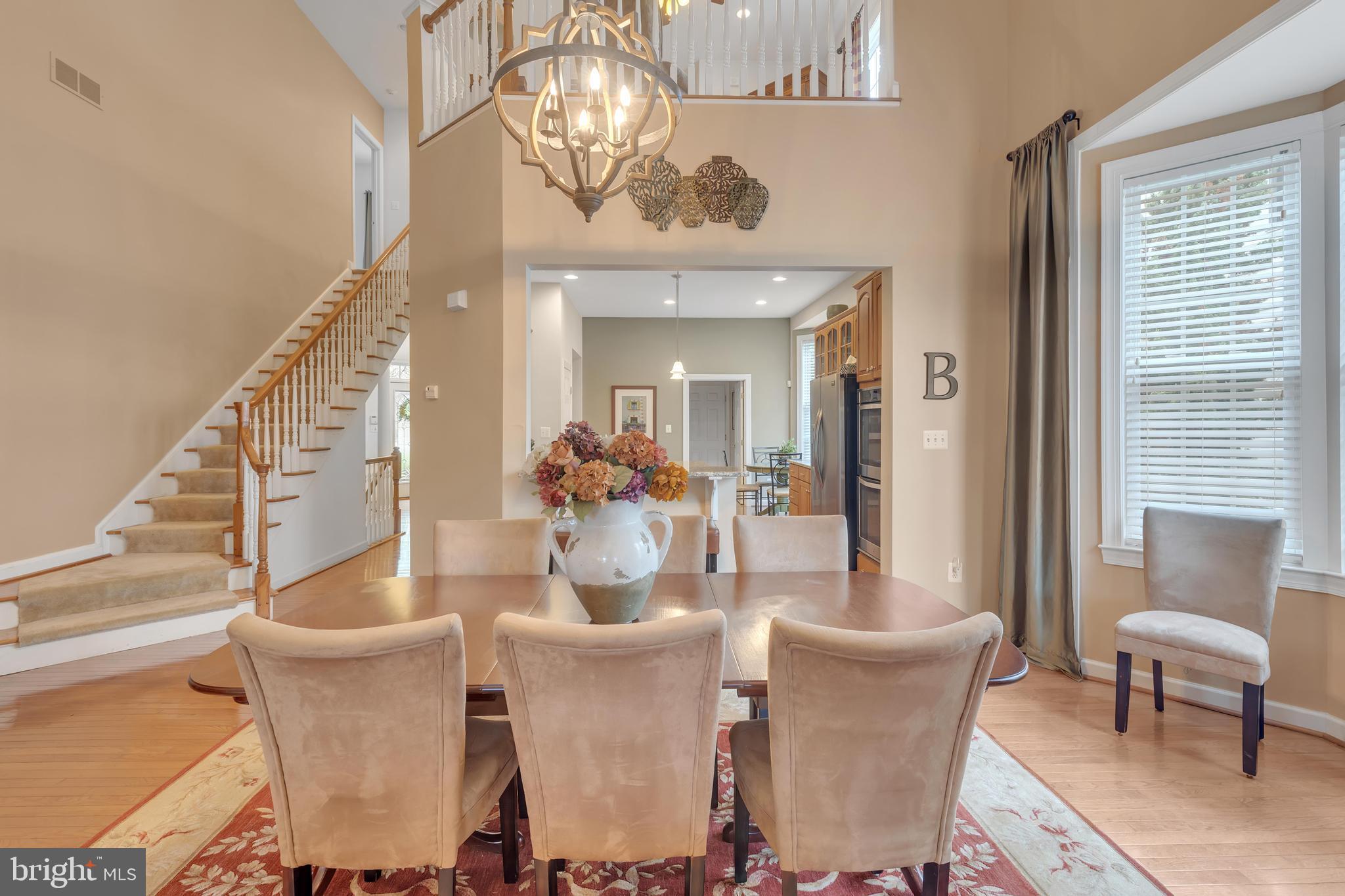 352 SUN BOULEVARD