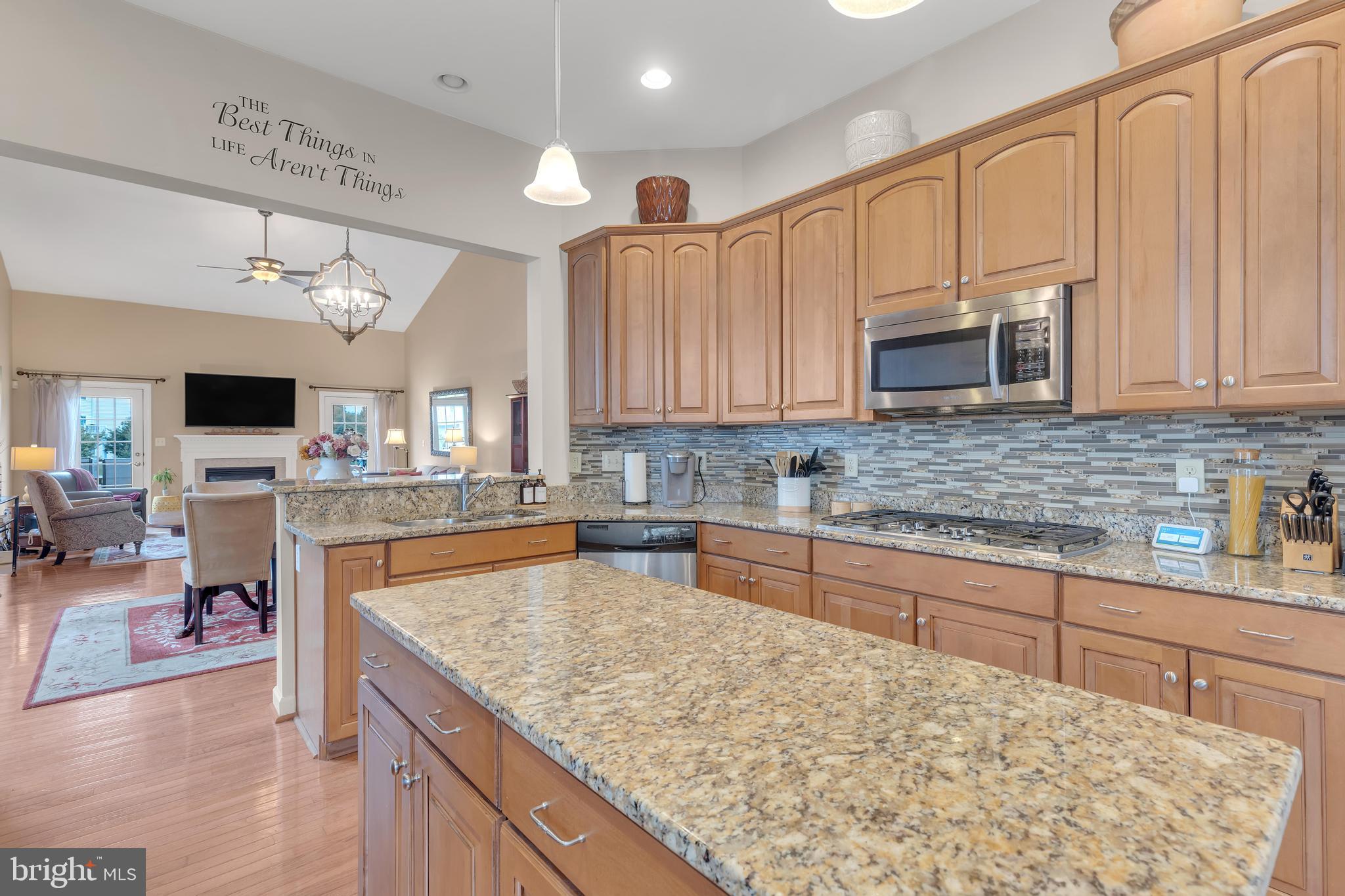 352 SUN BOULEVARD