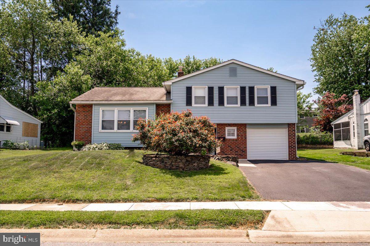 9 PINEDALE ROAD