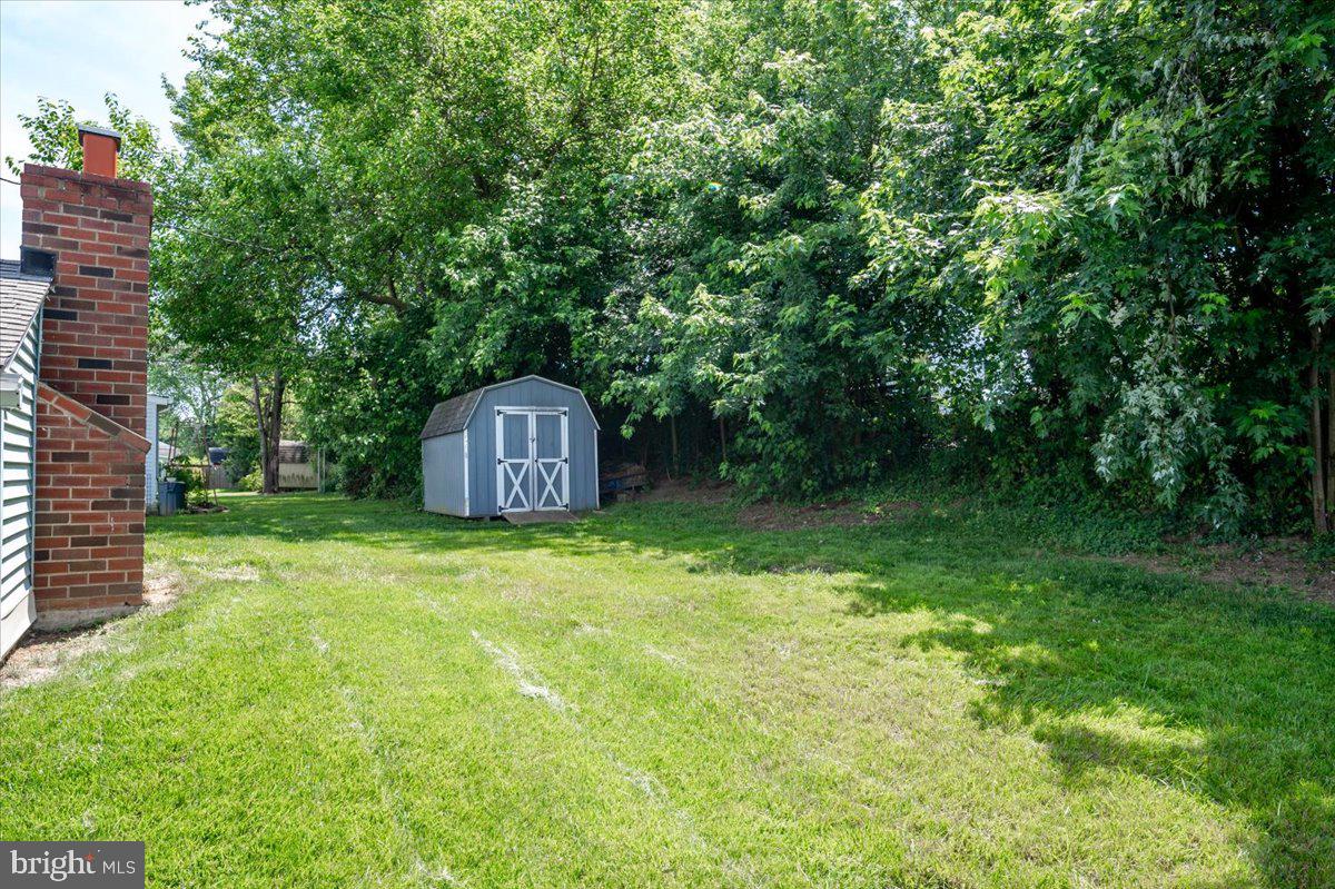 9 PINEDALE ROAD