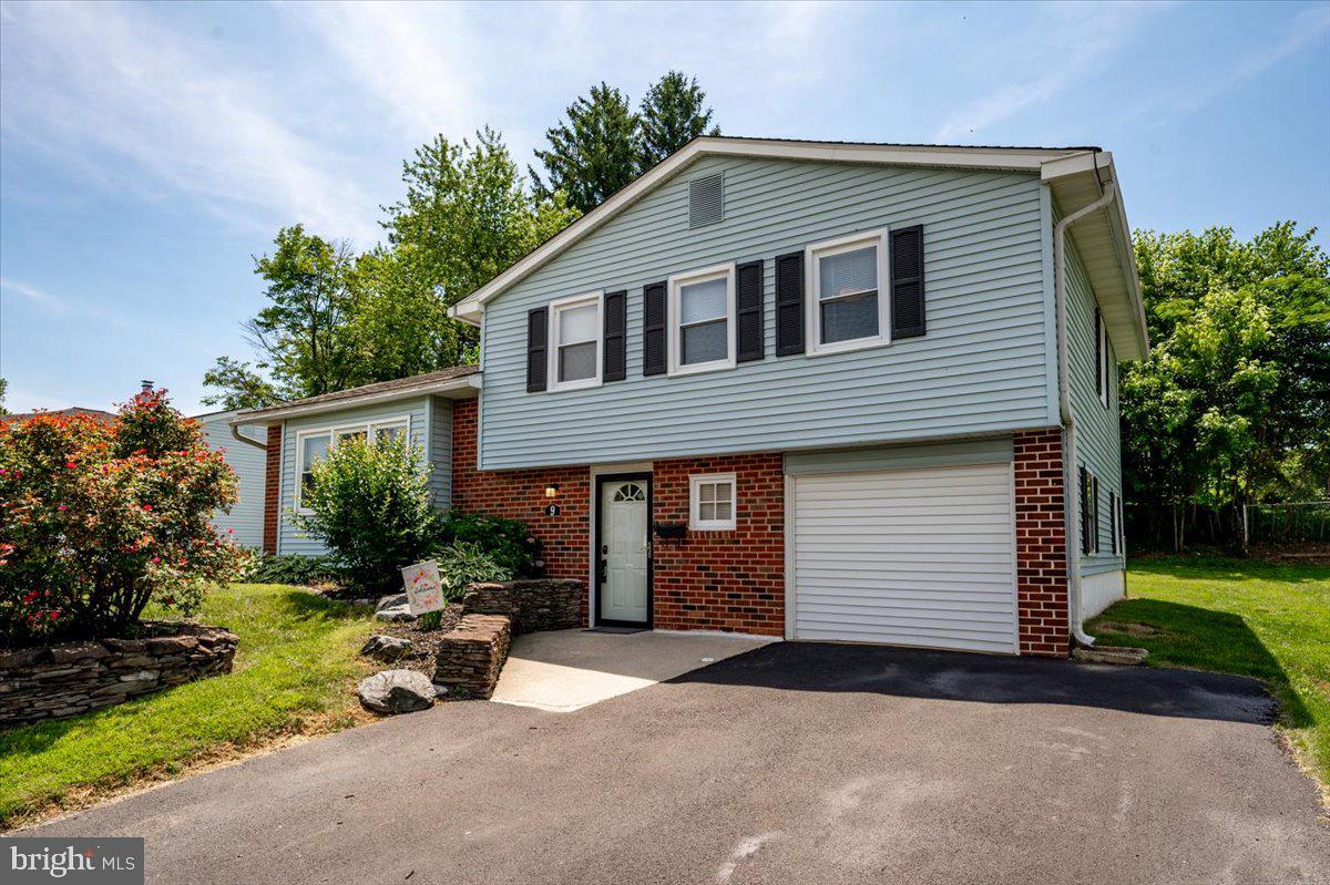 9 PINEDALE ROAD