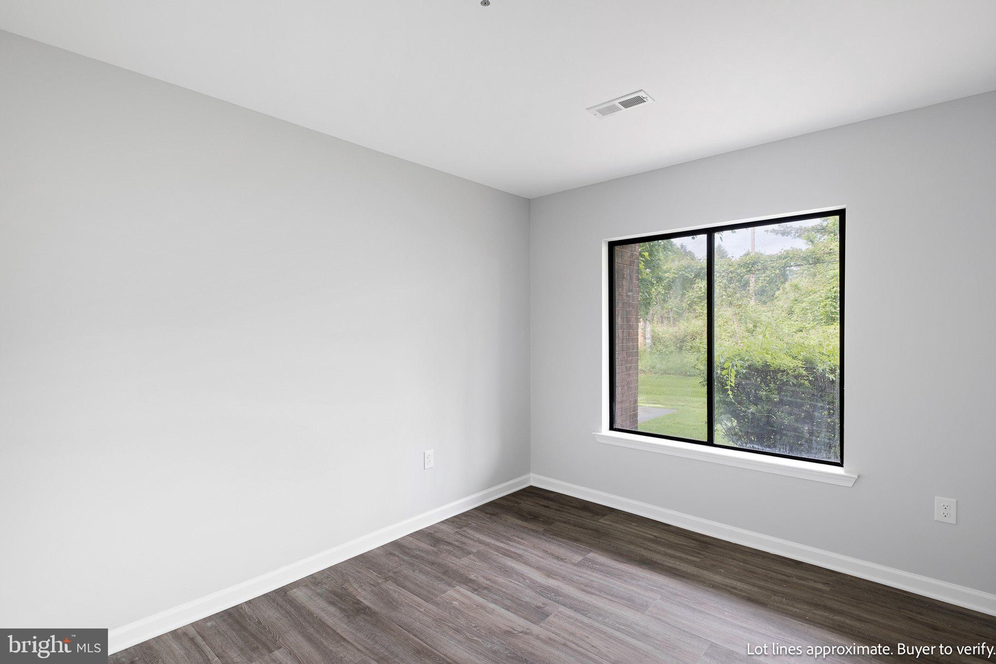5060 W BRIGANTINE COURT 5060