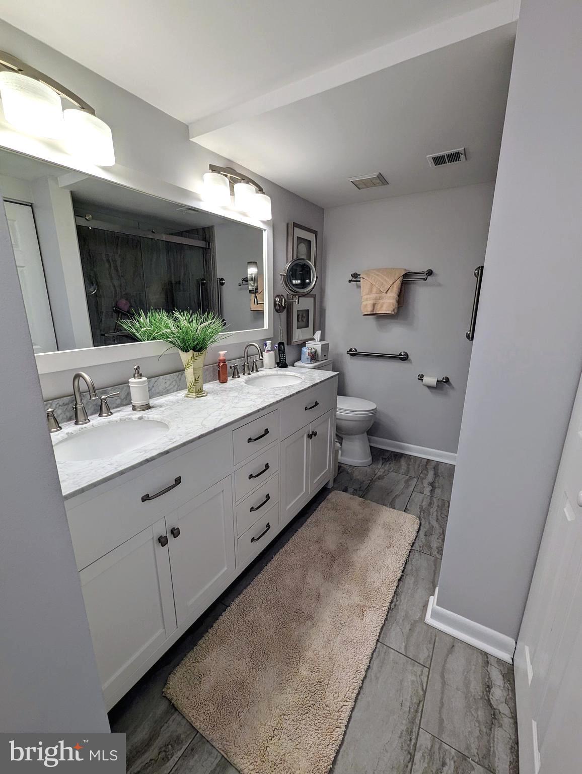 3600 RUSTIC LANE 215 215