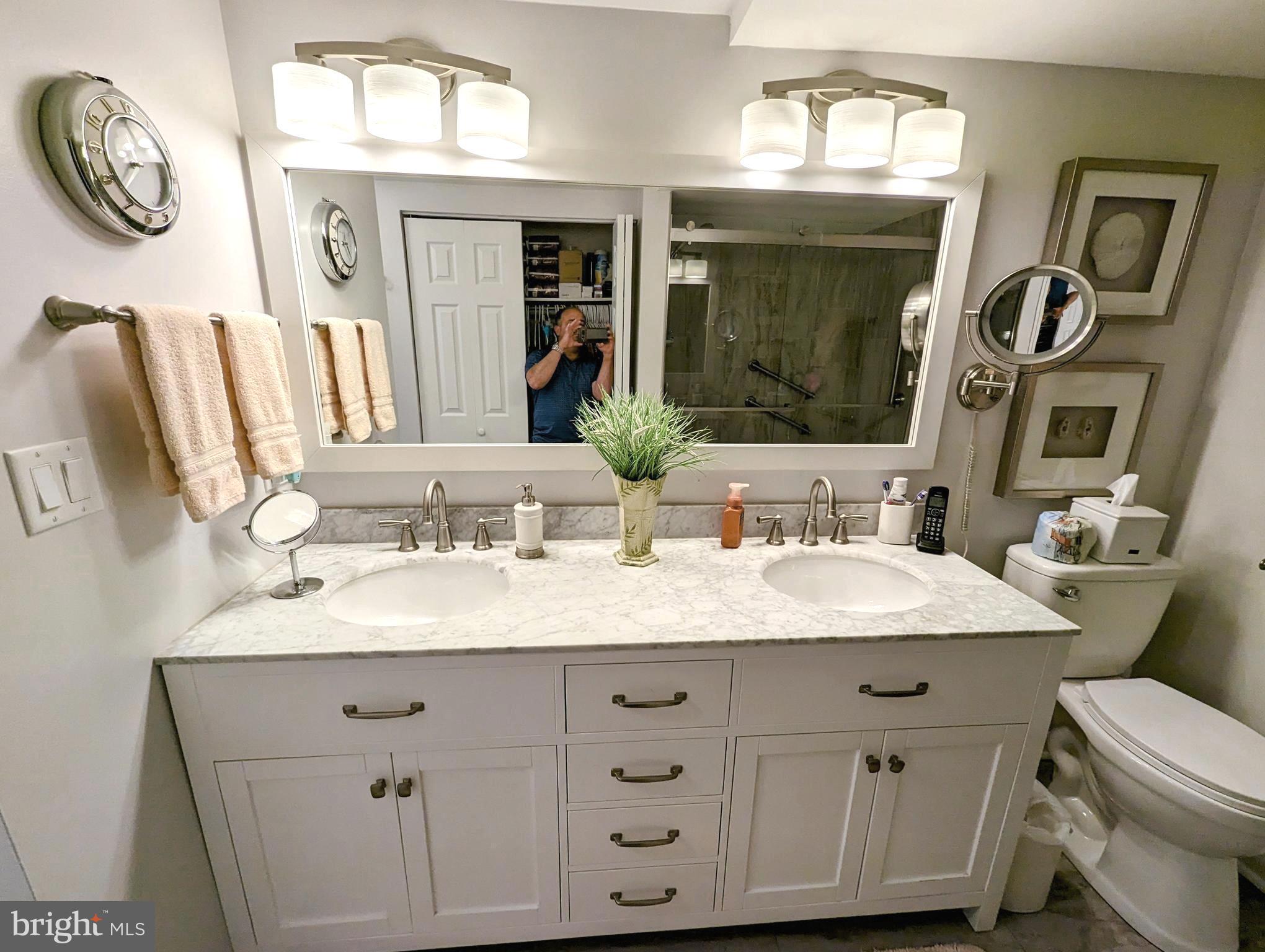 3600 RUSTIC LANE 215 215