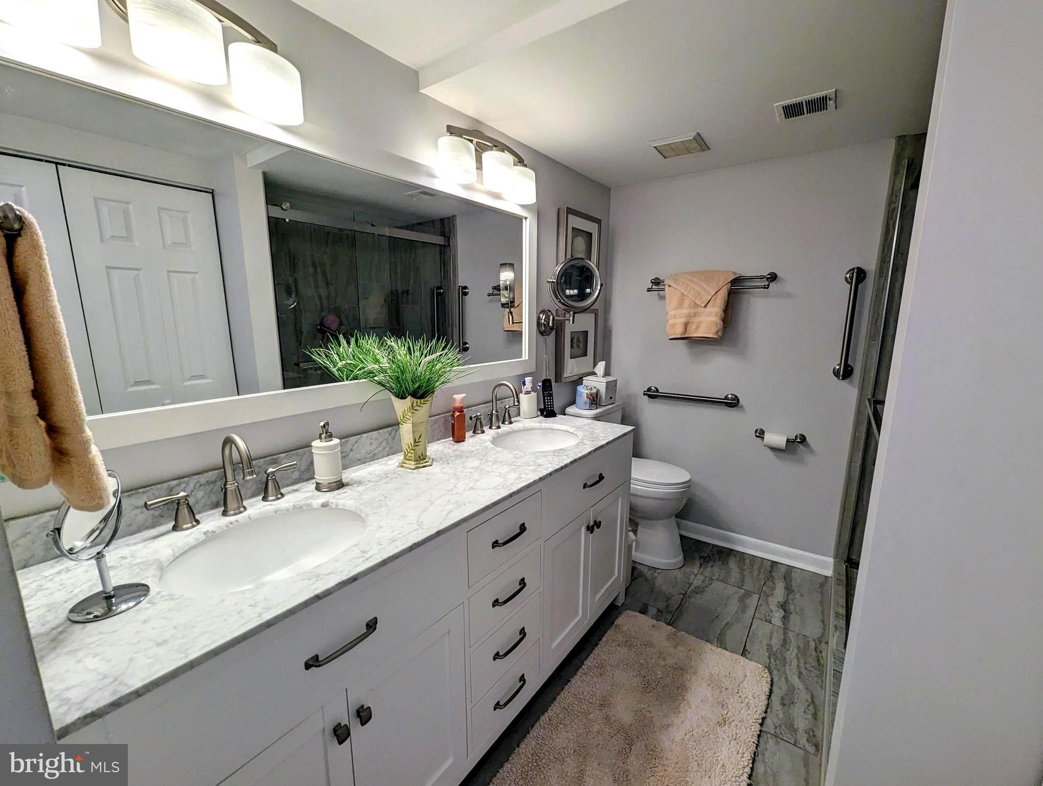 3600 RUSTIC LANE 215 215