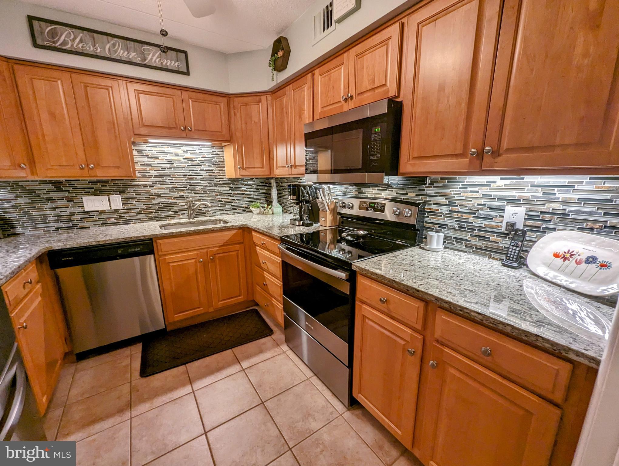 3600 RUSTIC LANE 215 215