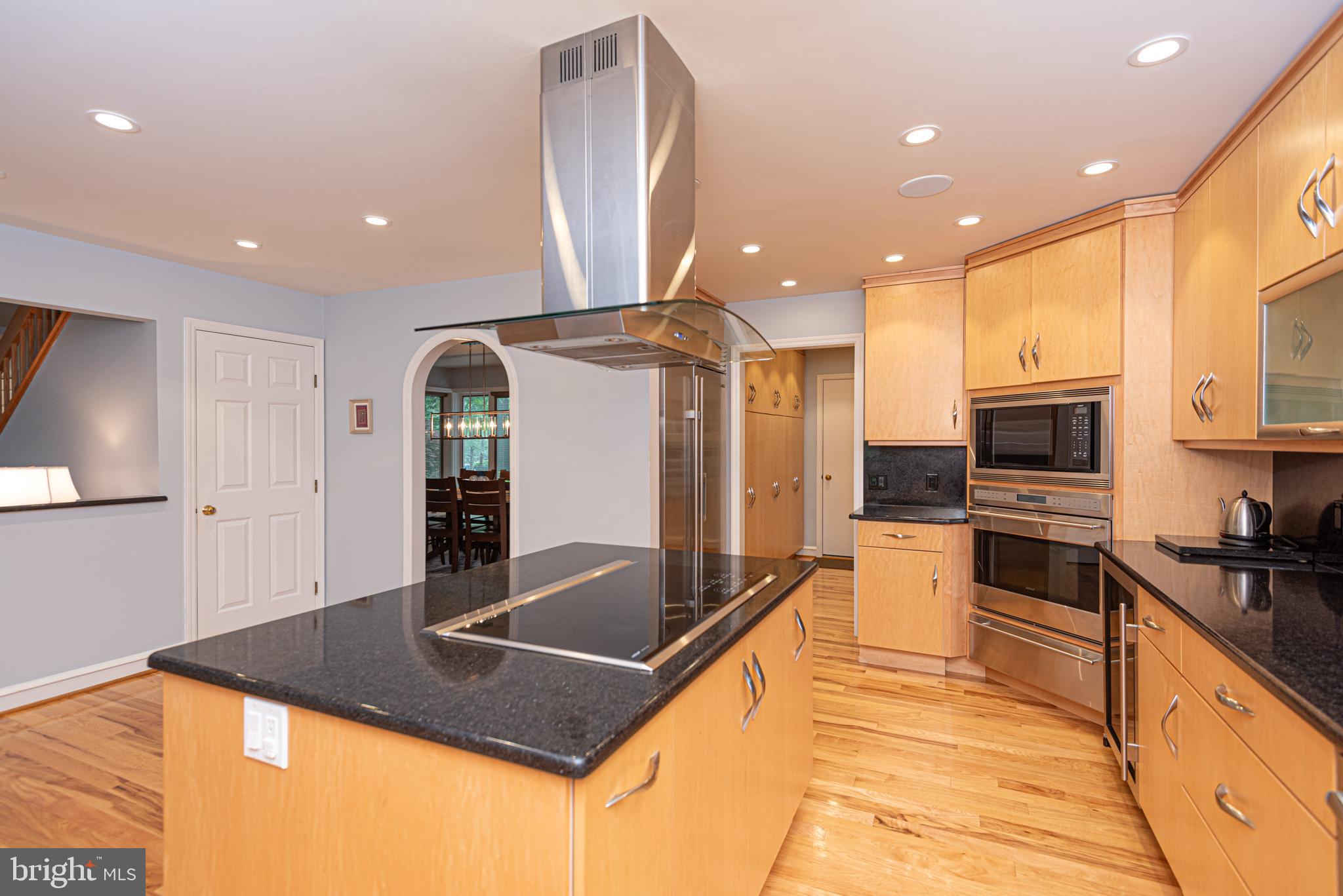 11 FOREST RIDGE
