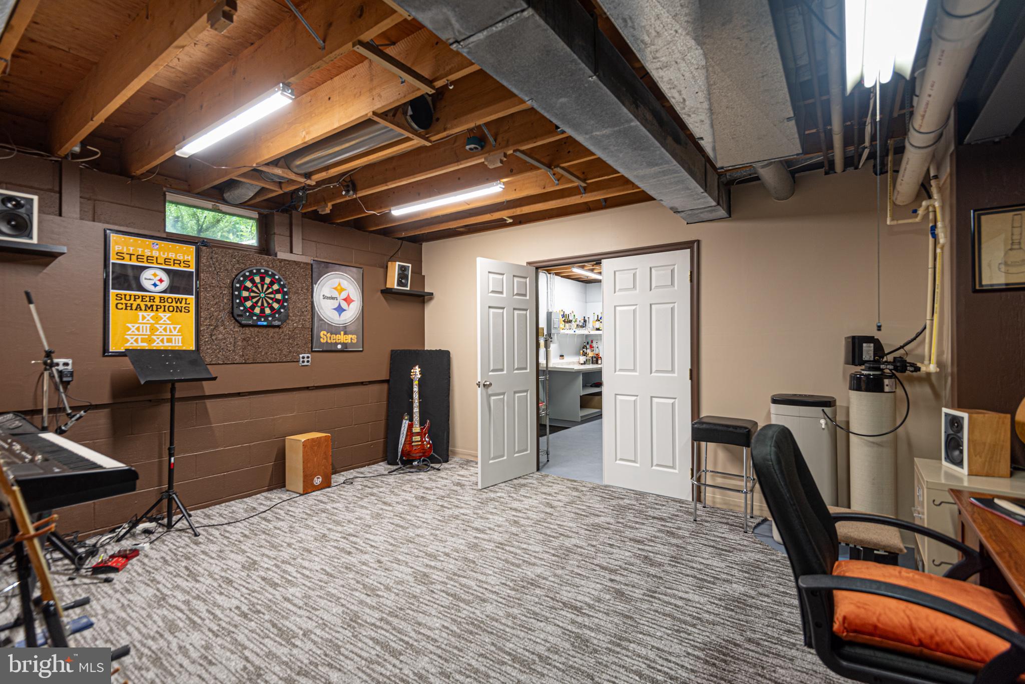11 FOREST RIDGE