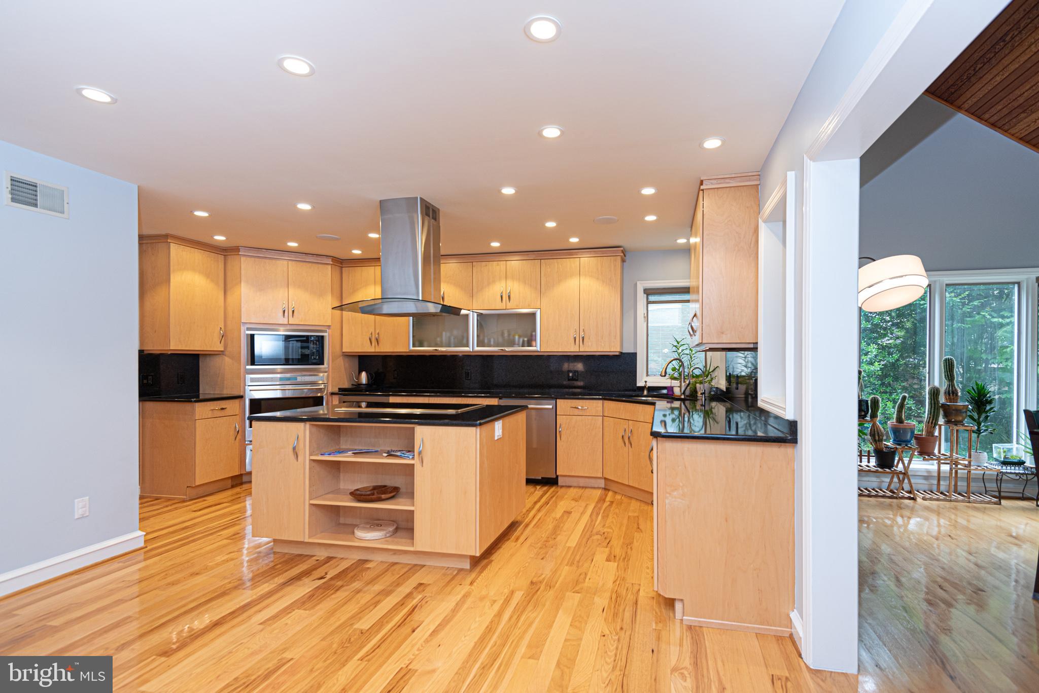 11 FOREST RIDGE