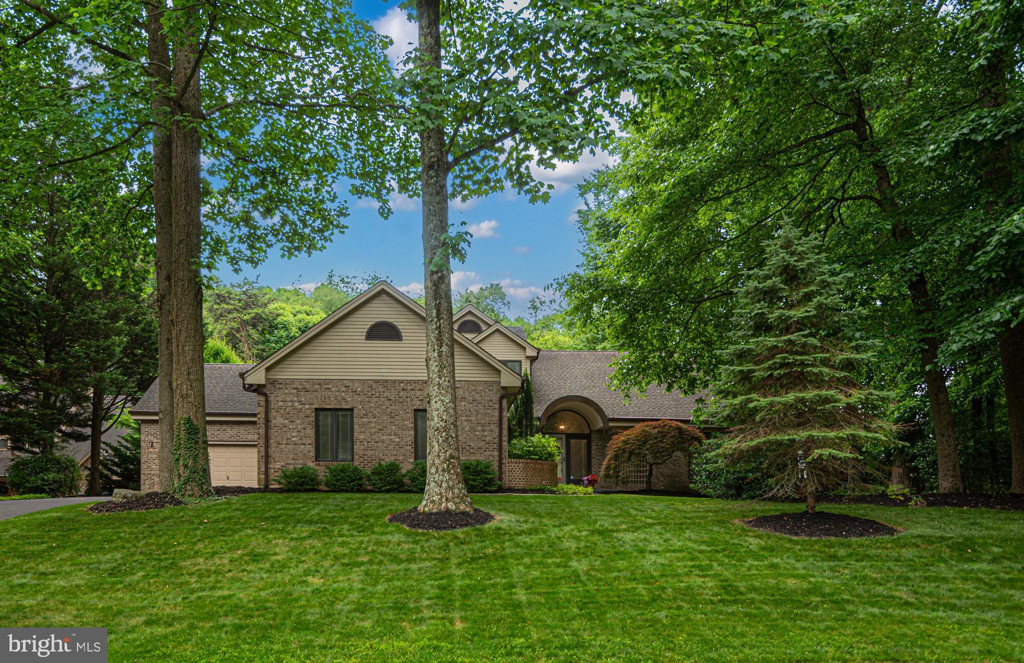 11 FOREST RIDGE