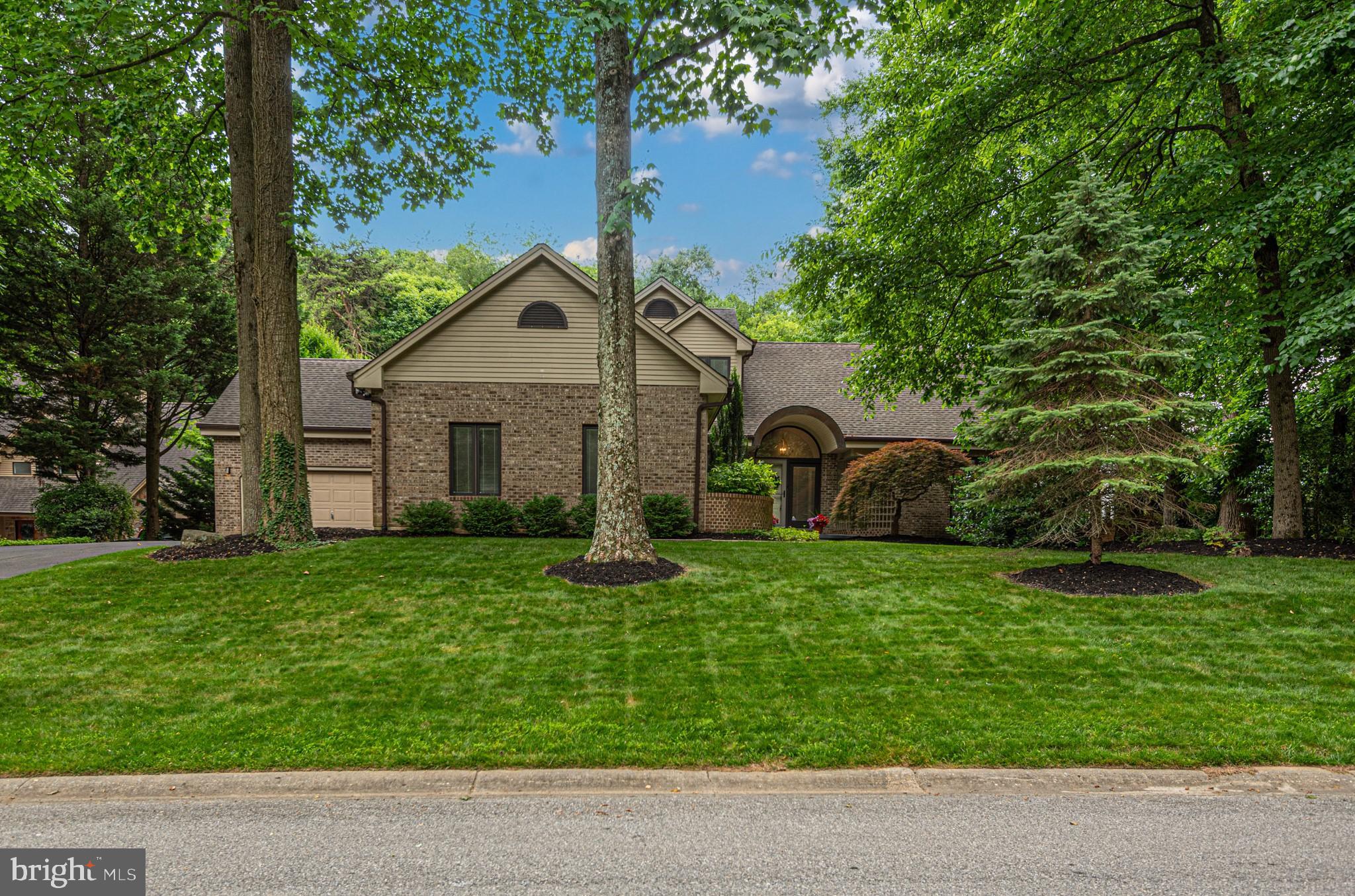 11 FOREST RIDGE