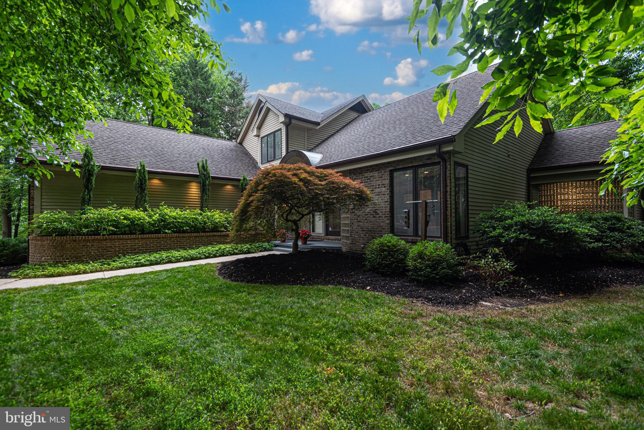 11 FOREST RIDGE