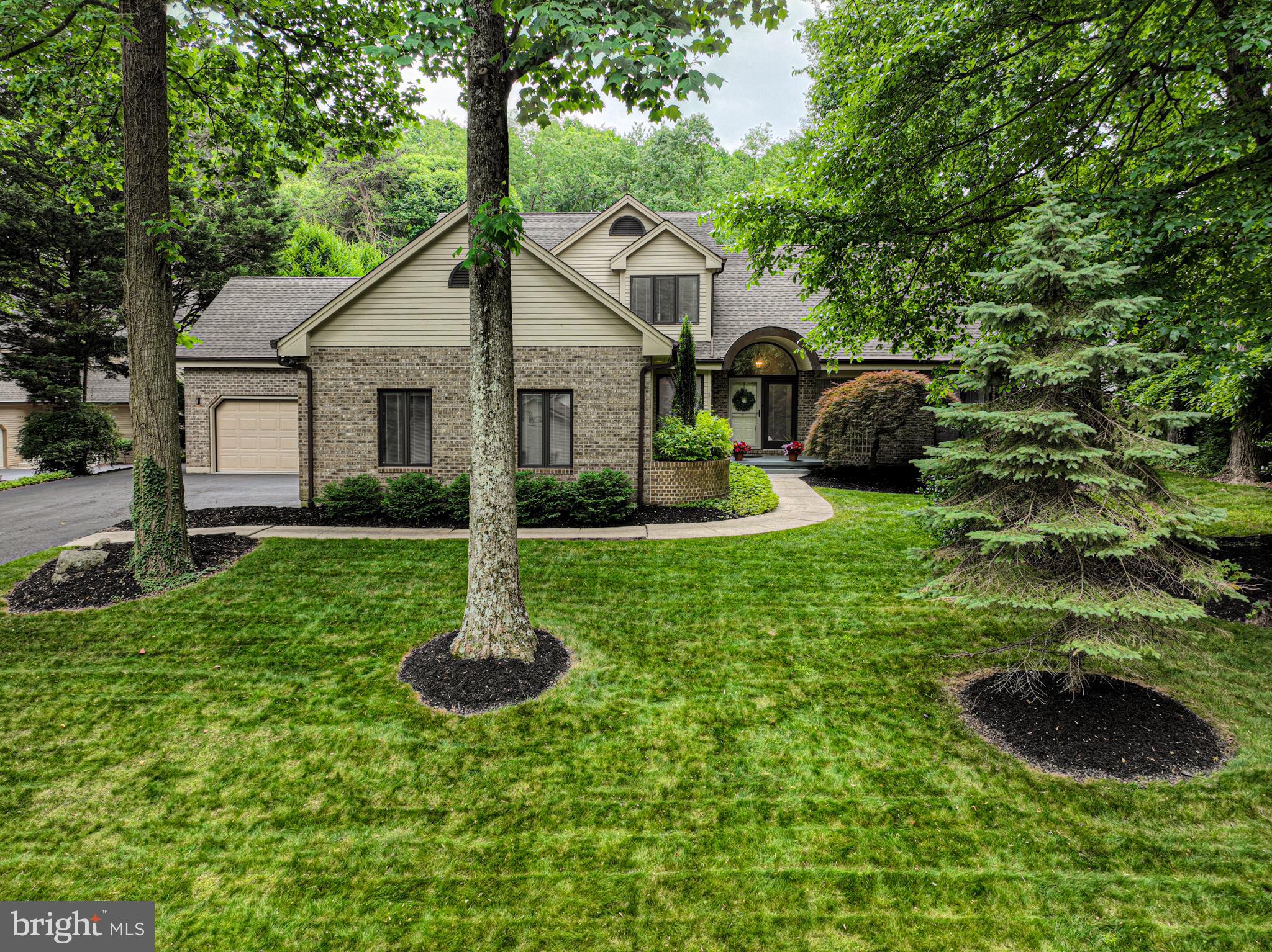 11 FOREST RIDGE