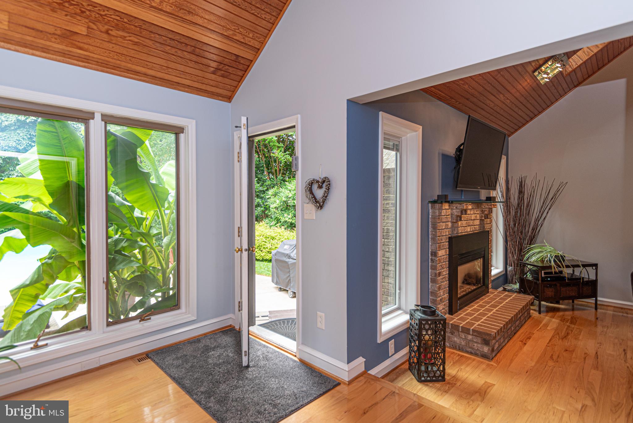 11 FOREST RIDGE